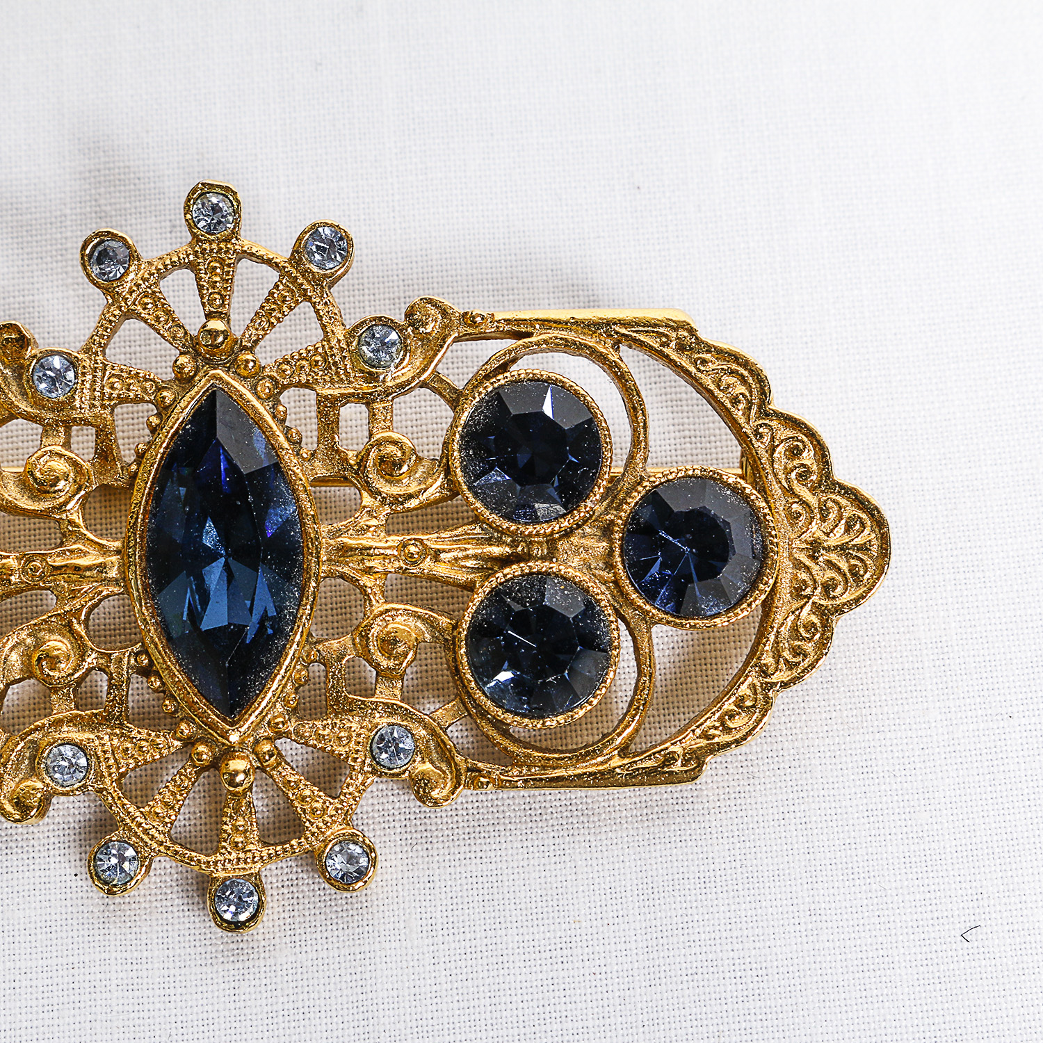 Two Vintage Rhinestone Brooches EBTH