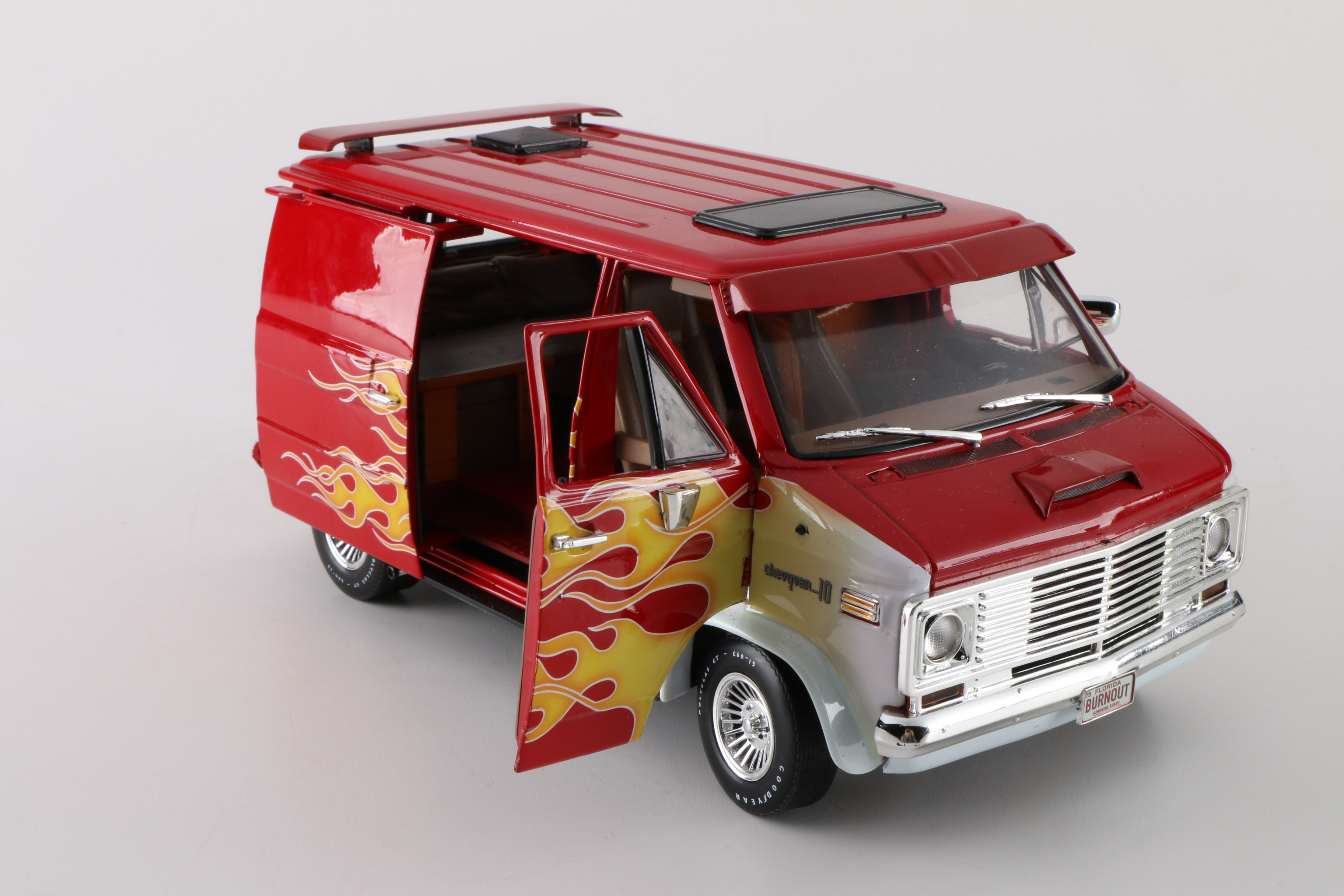 Highway 61 Chevy G10 DieCast Van EBTH