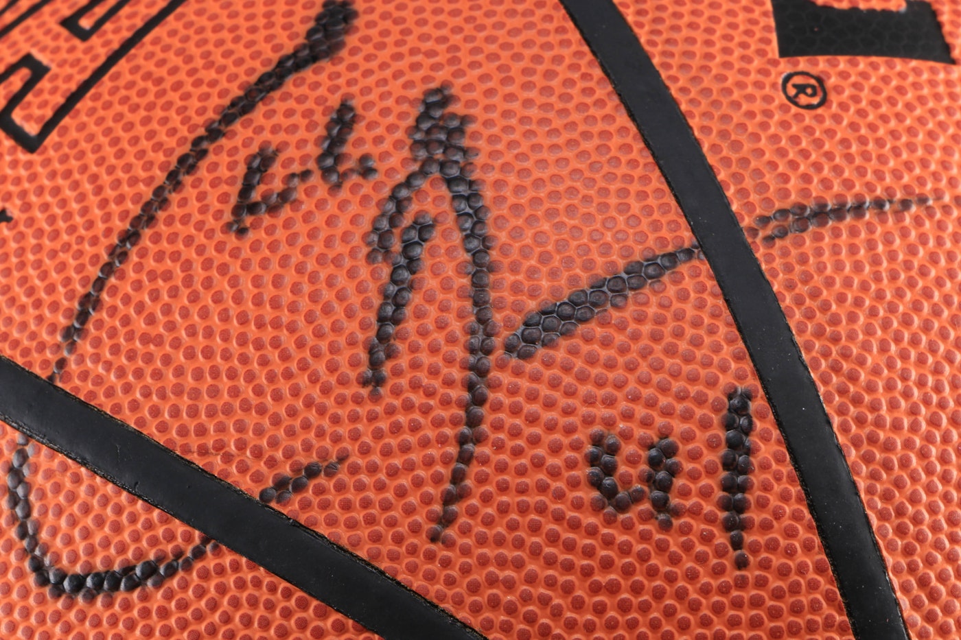 Akron Auto Sales >> 2000/2001 Los Angeles Clippers Team Signed Basketball | EBTH Akron Auto Sales >> 2000/2001 Los Angeles Clippers Team Signed Basketball | EBTH