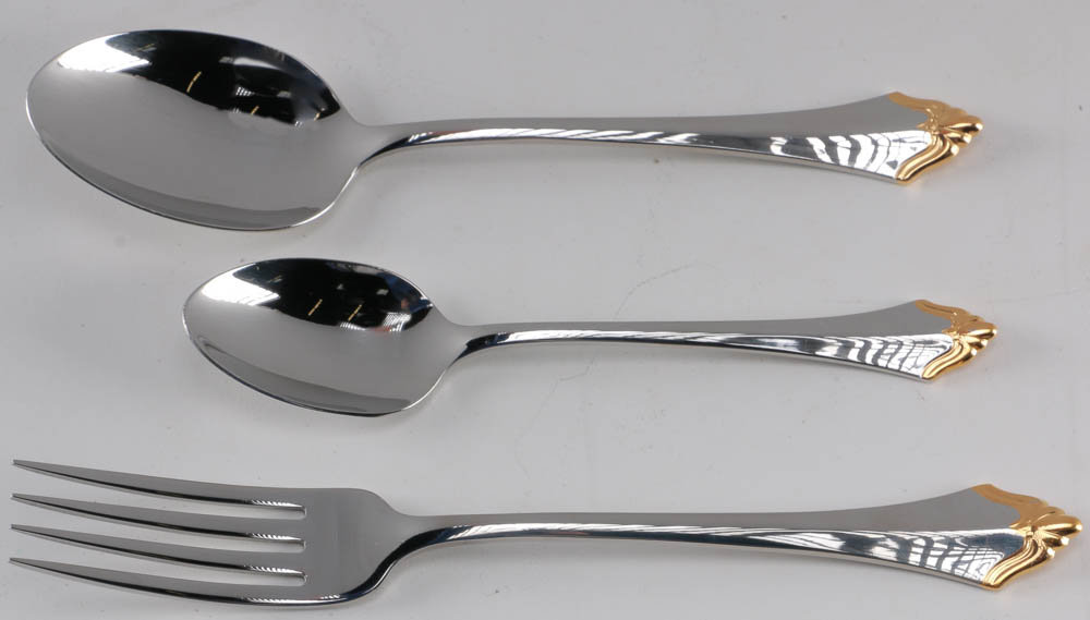 Oneida Stainless Steel and 24K Gold Electroplate Flatware Set EBTH