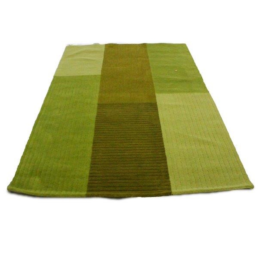 Green Area Rug : EBTH