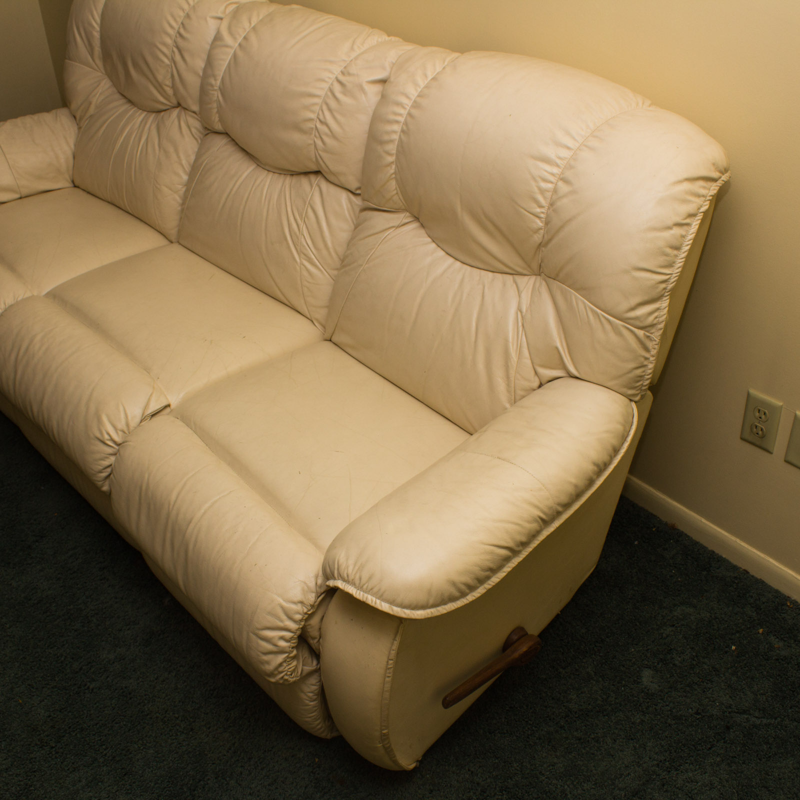 LaZBoy Leather Sectional Reclining Sofa EBTH