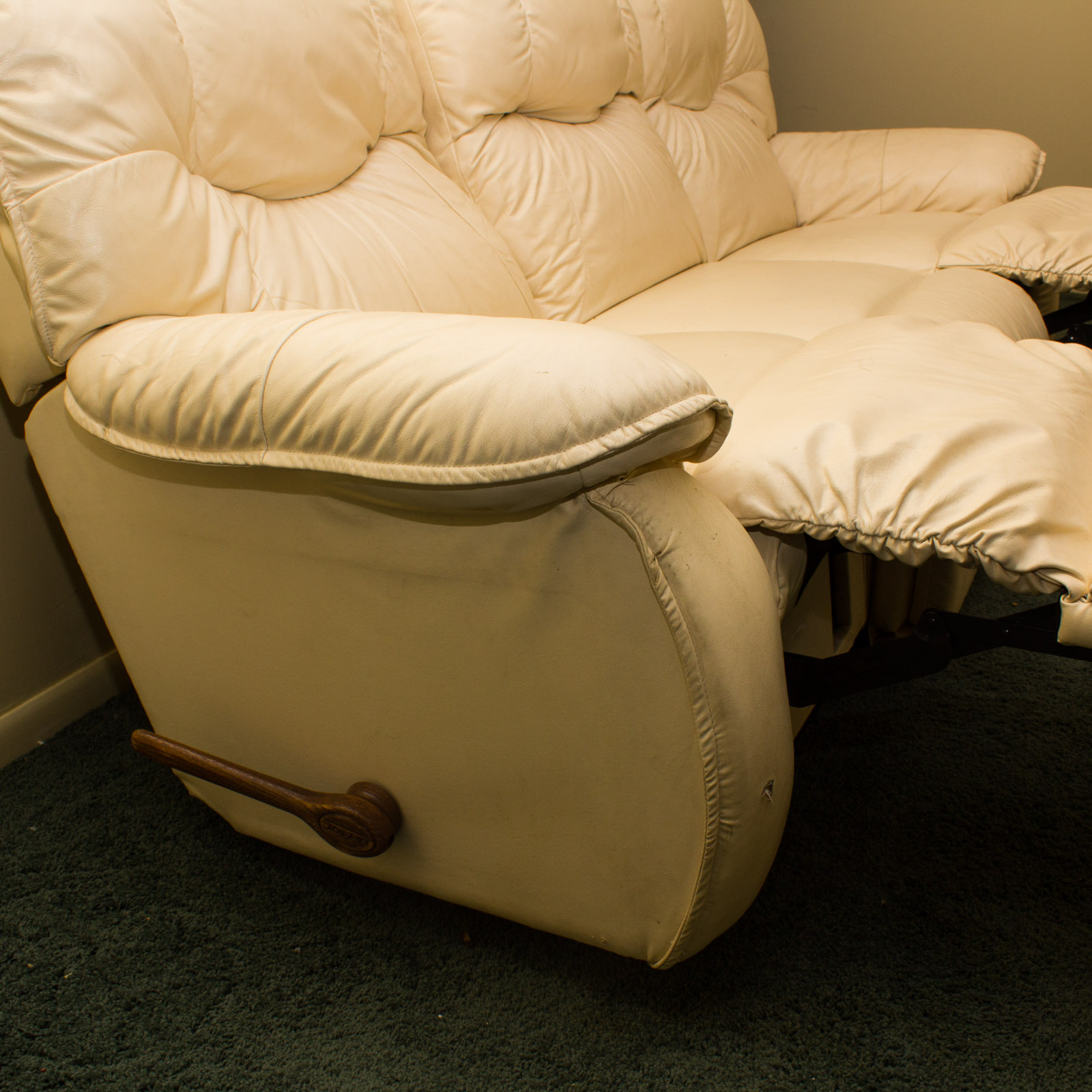 LaZBoy Leather Sectional Reclining Sofa EBTH