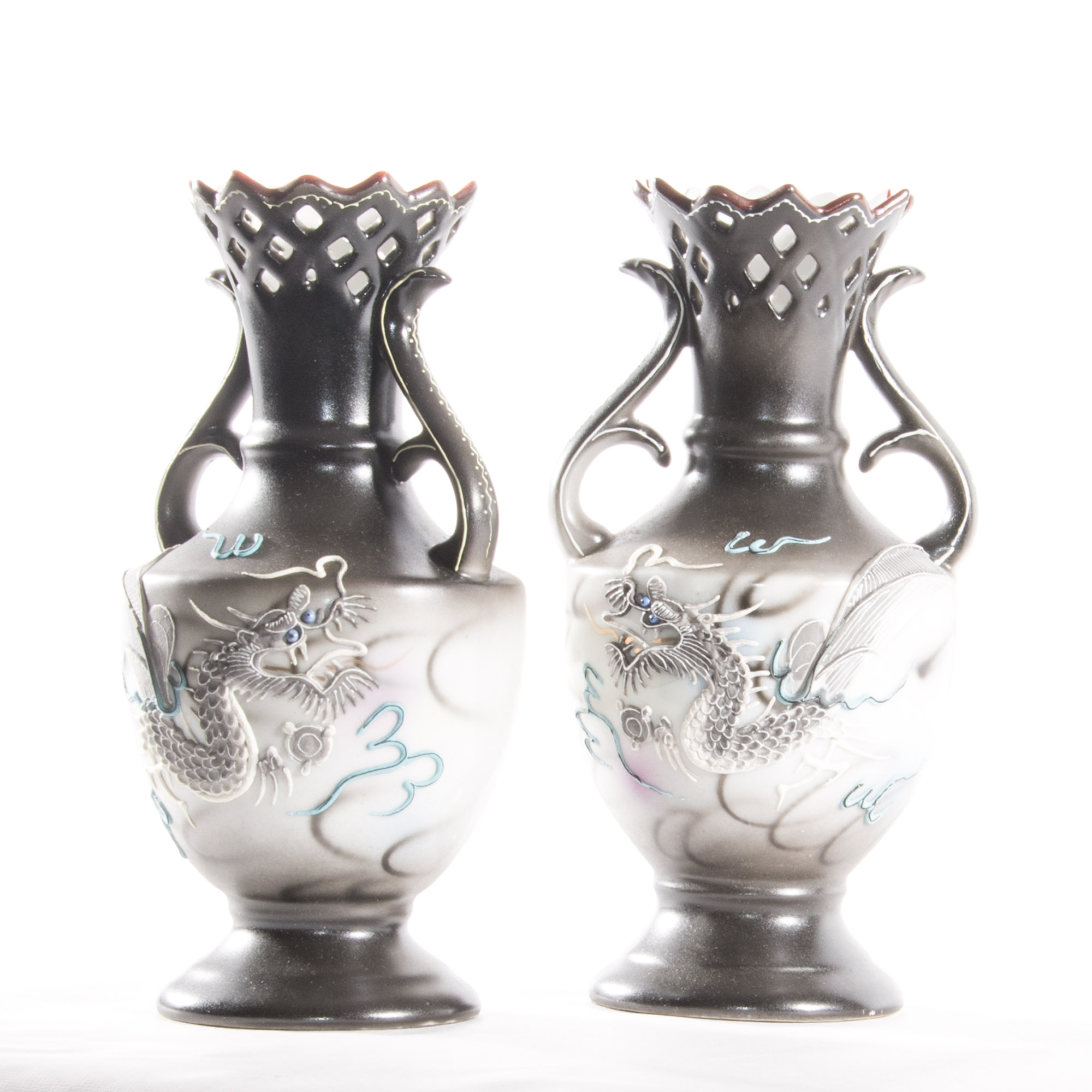 Hand Painted Japanese Dragon Vases EBTH