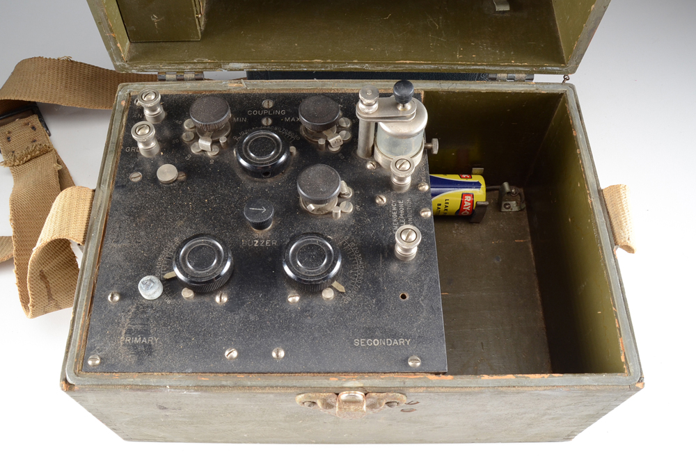 World War I Era U.S. Signal Corps Radio Receiving Set EBTH