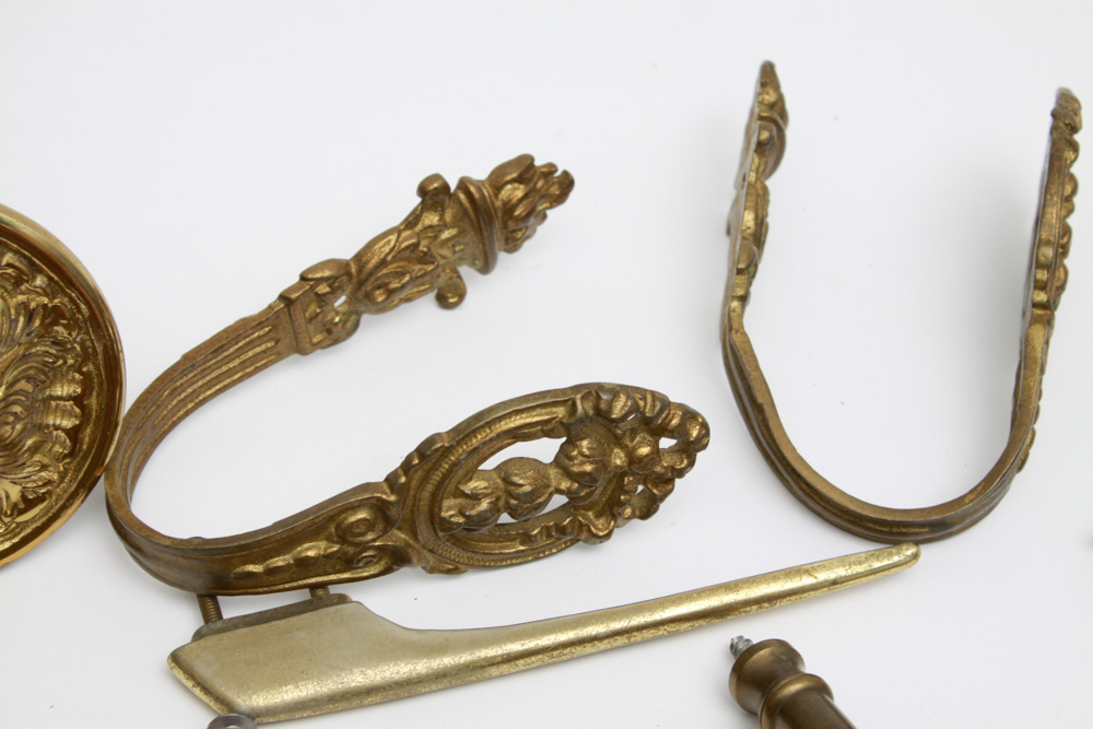 Assortment of Brass Fixtures EBTH