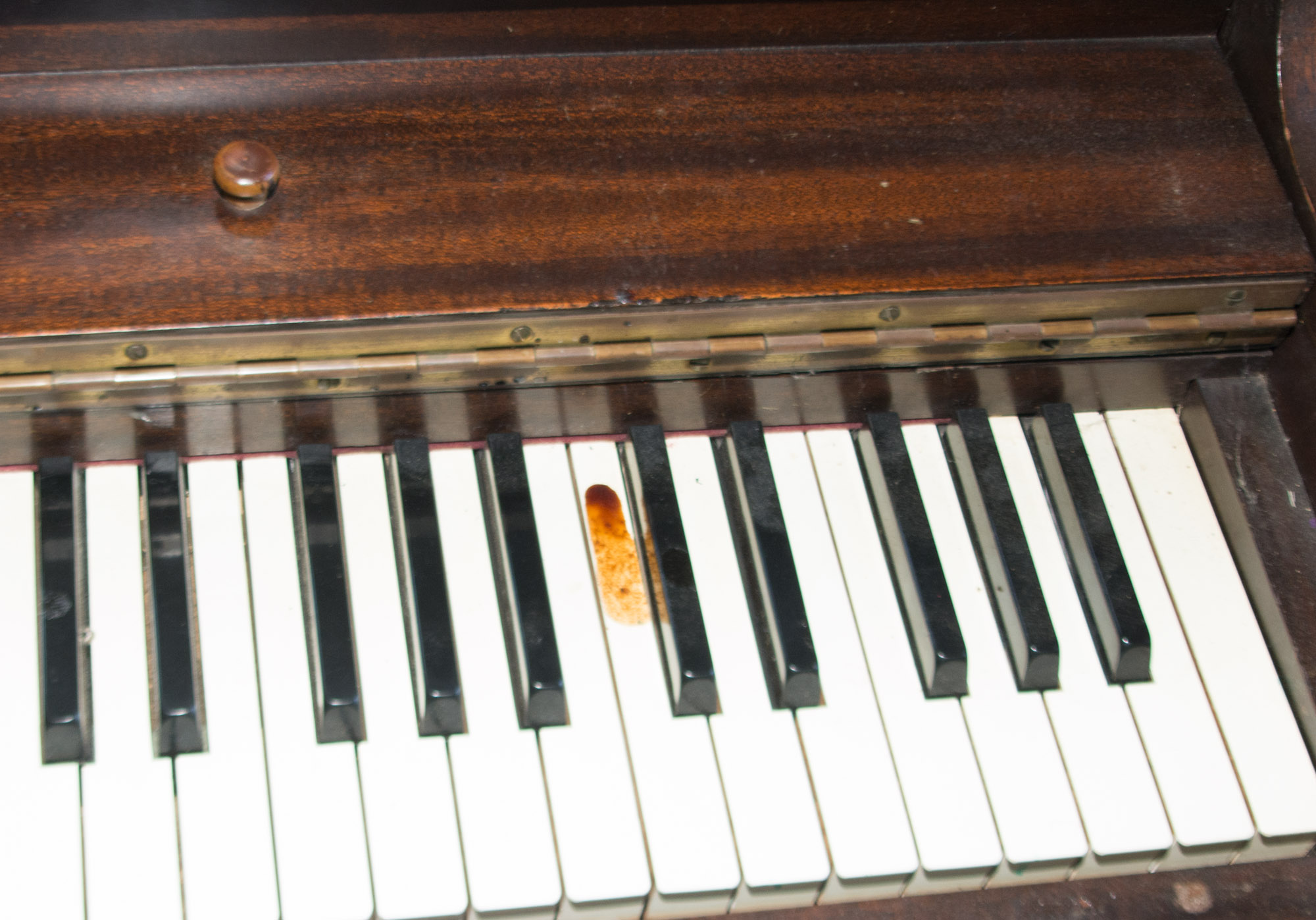 Winter Company New York Upright Piano EBTH