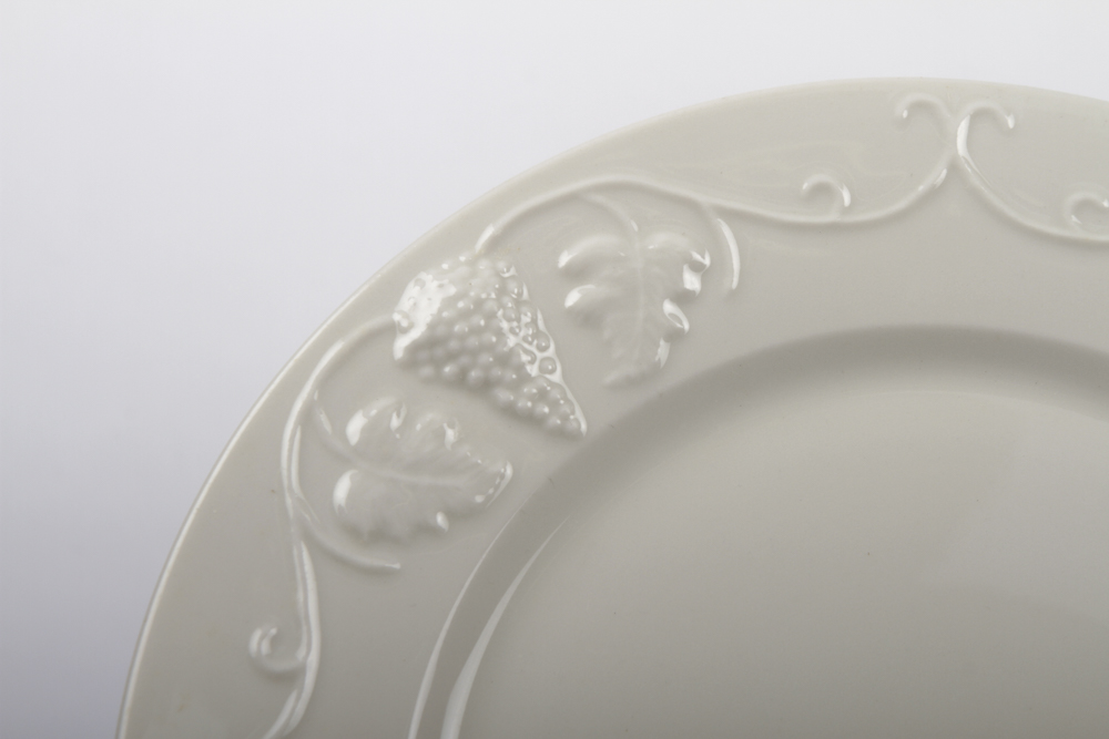 RedCliff Ironstone Pottery Dinnerware Set EBTH