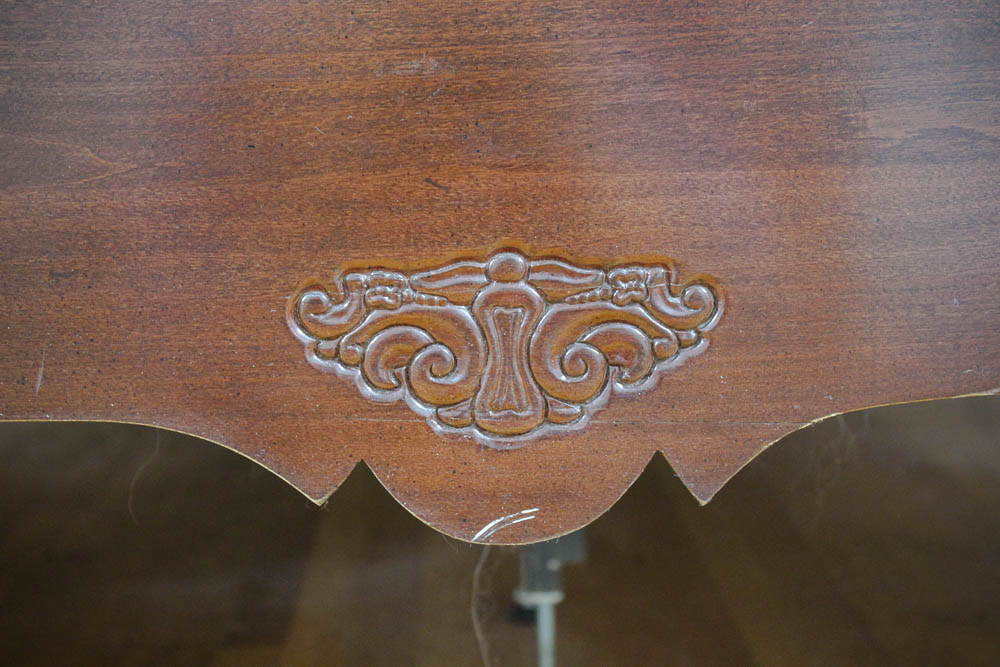 Carriage House Adjustable King Wood Bed Frame by Kincaid EBTH