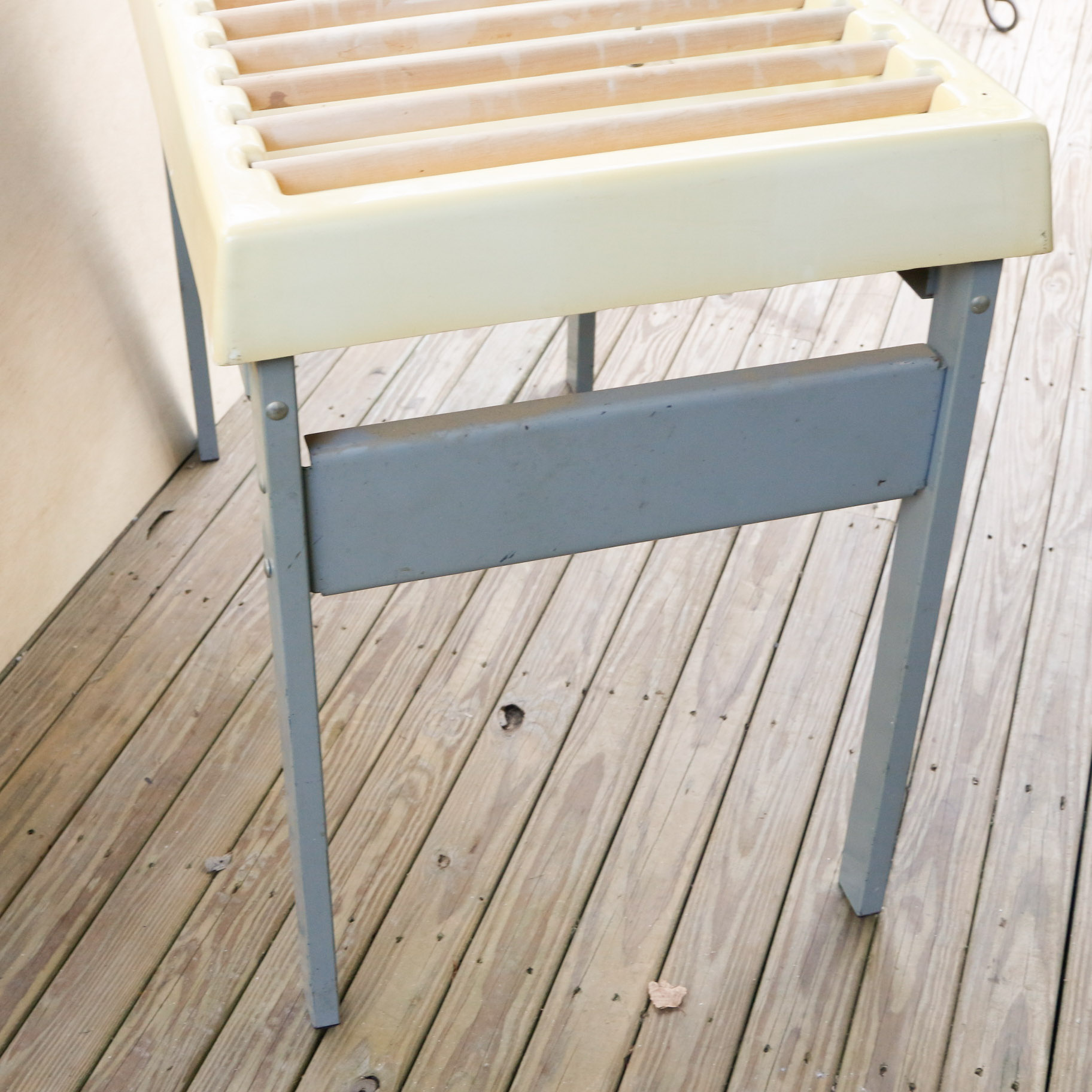 Lehman Equipment Studio Star Pour Draining Table EBTH