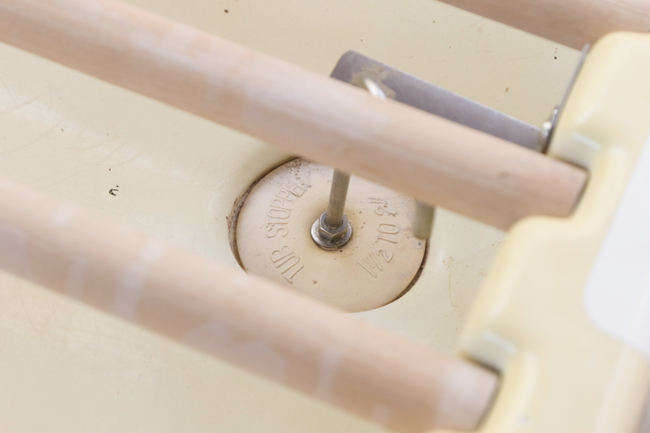 Lehman Equipment Studio Star Pour Draining Table EBTH