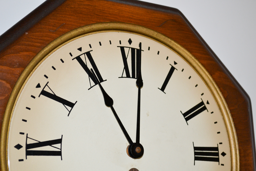 Seth Thomas Wall Clock EBTH