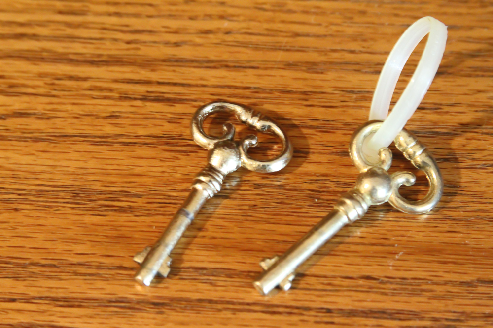 Late 20th Century Roll Top Desk by Eagle Craft EBTH