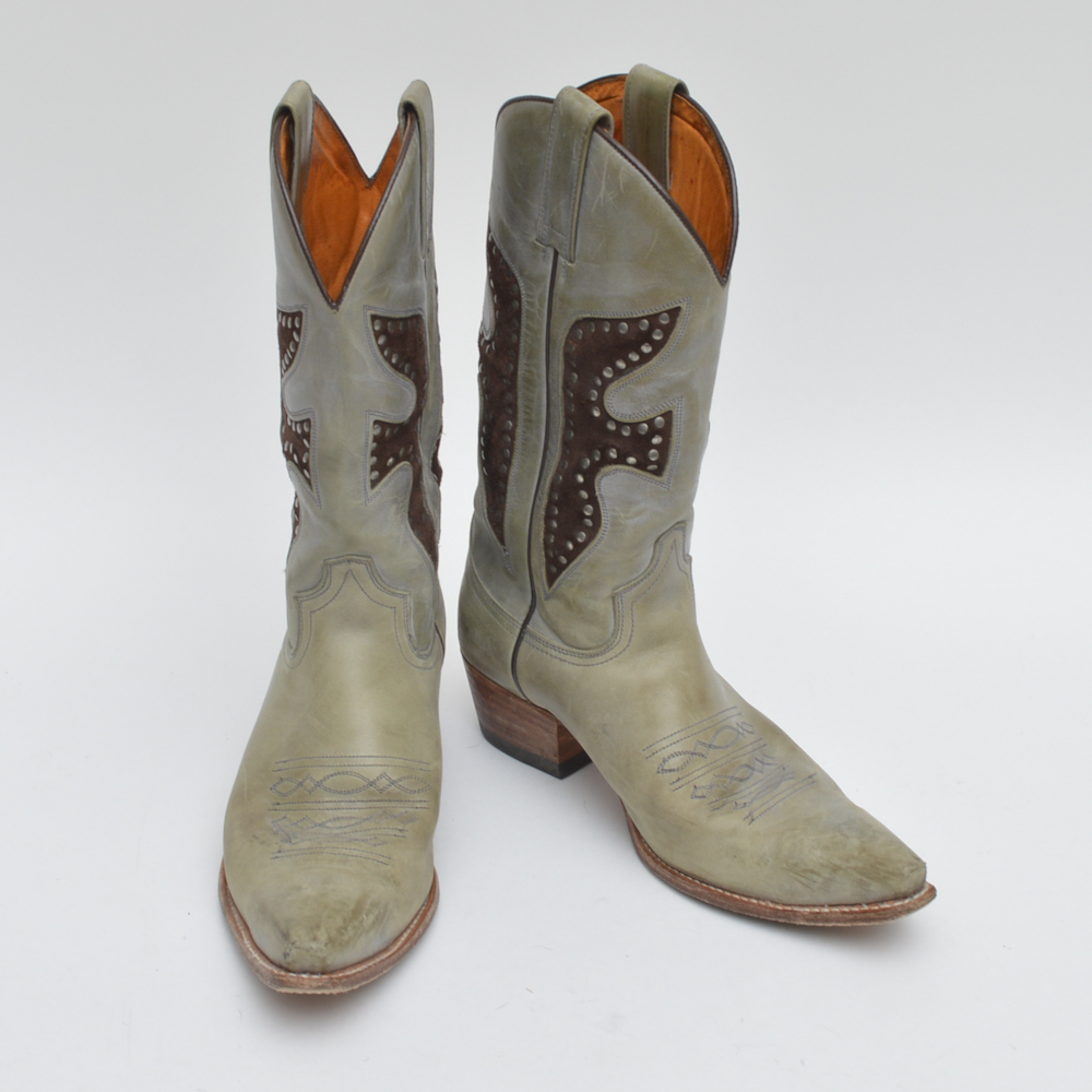 frye cowboy boots womens