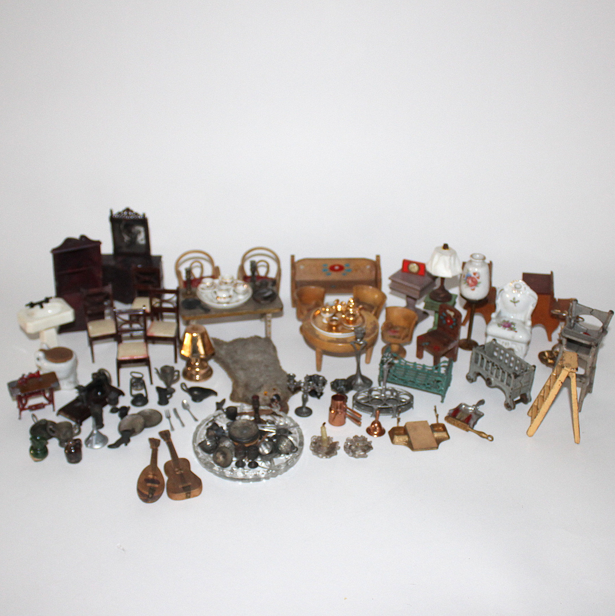 vintage dollhouse miniatures