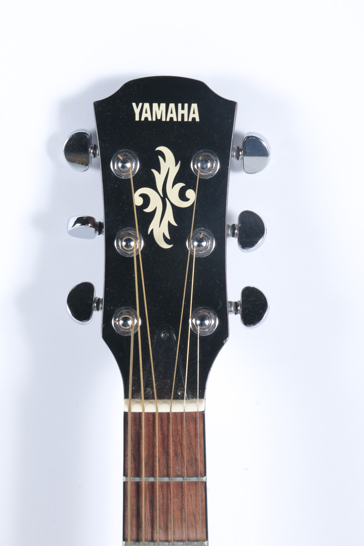 Yamaha APX4A Acoustic/Electric Guitar EBTH