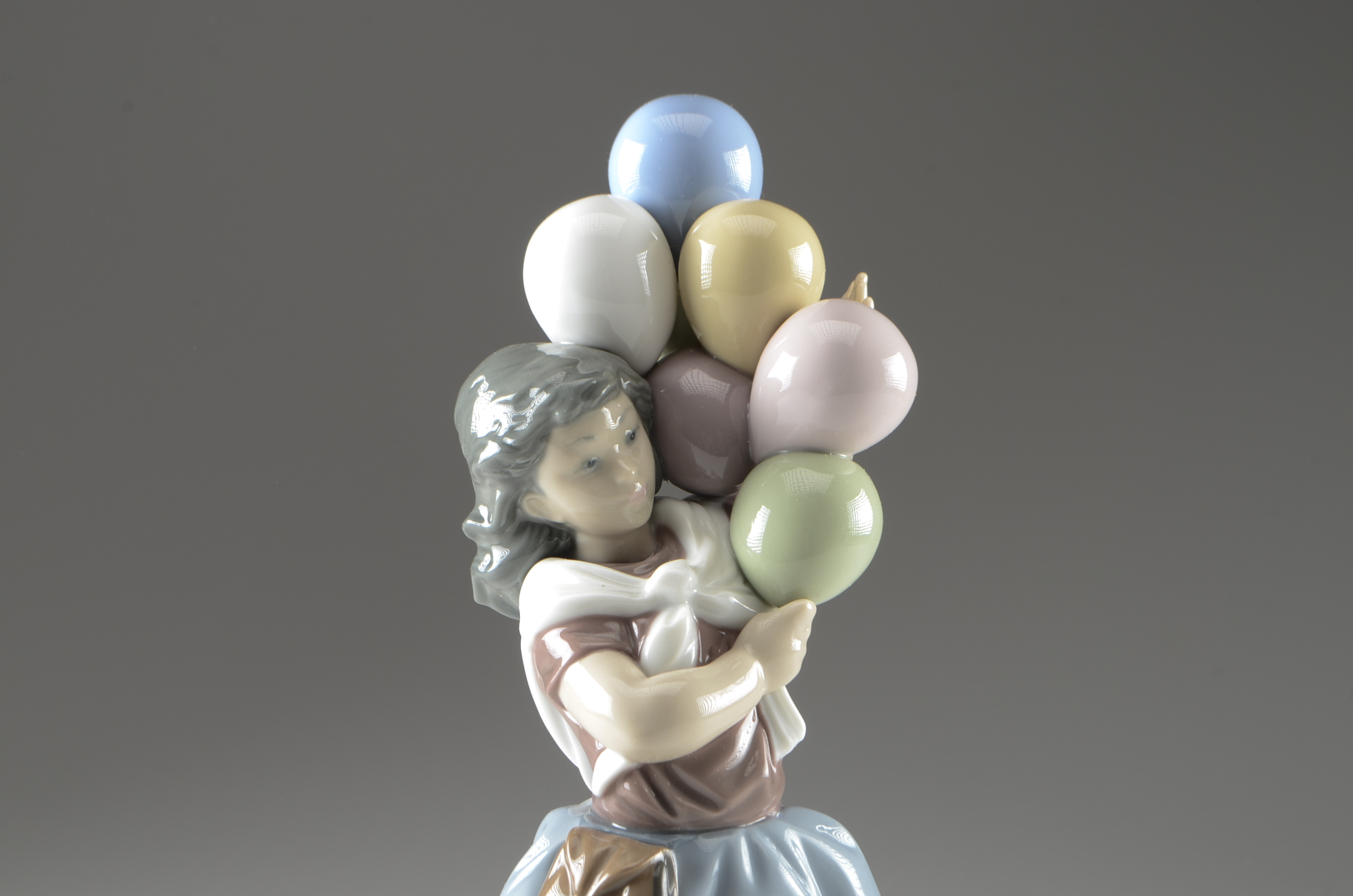 Lladro Figurine EBTH