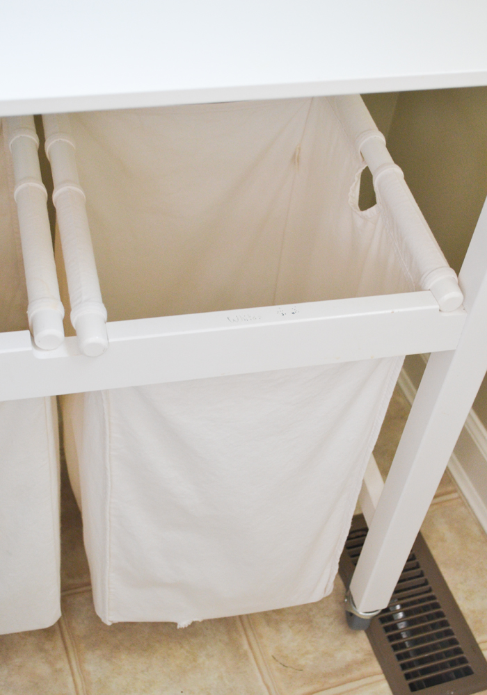 Laundry Bin Table on Caster Wheels EBTH