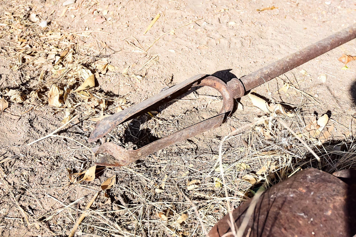 Pair Of Antique Post Hole Diggers EBTH pair-of-antique-post-hole-diggers-ebth