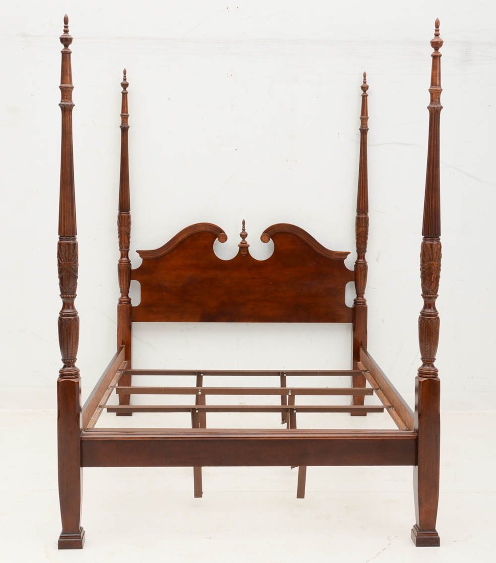 Four Poster Queen Bed Frame EBTH