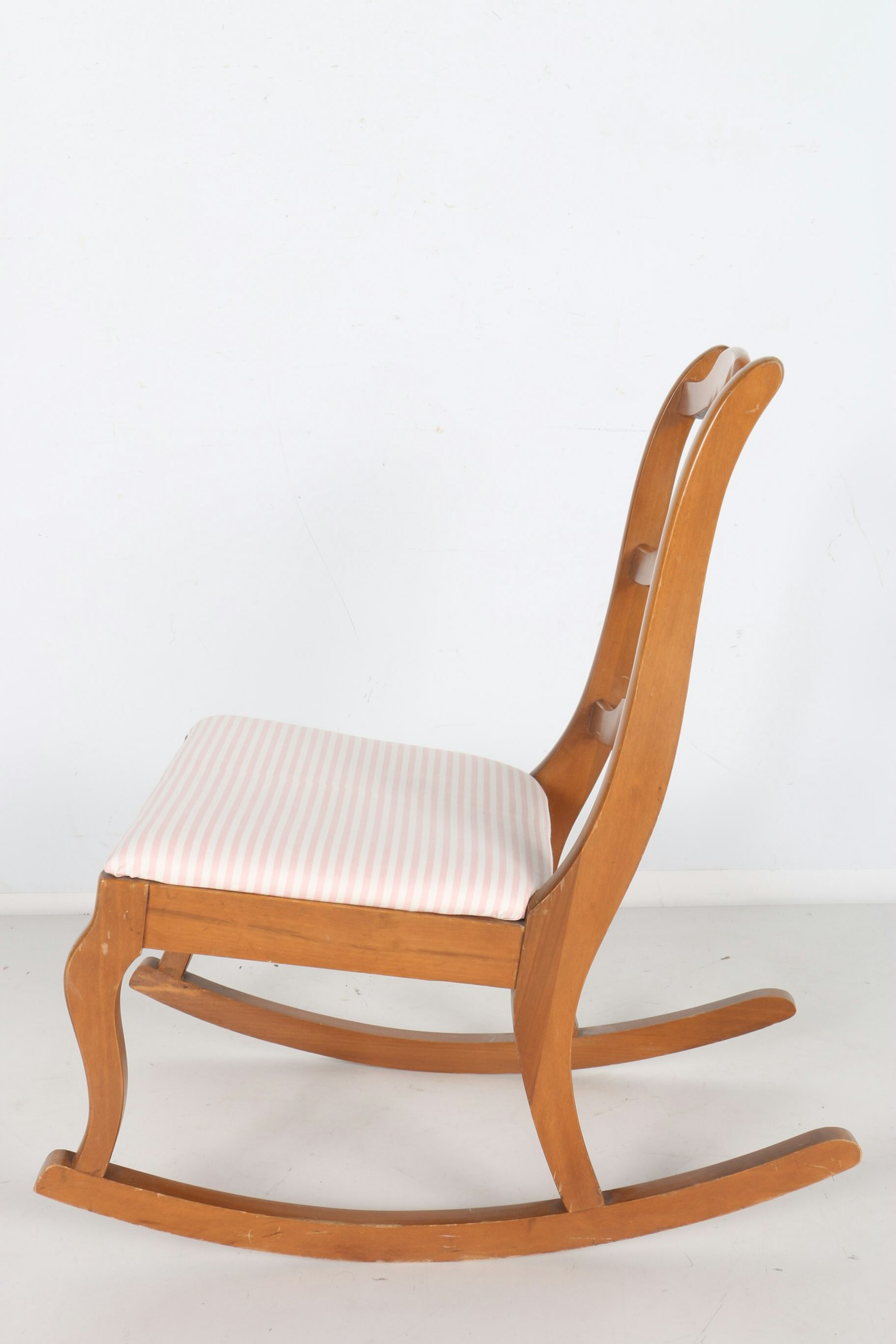 Armless Rocking Chair | EBTH