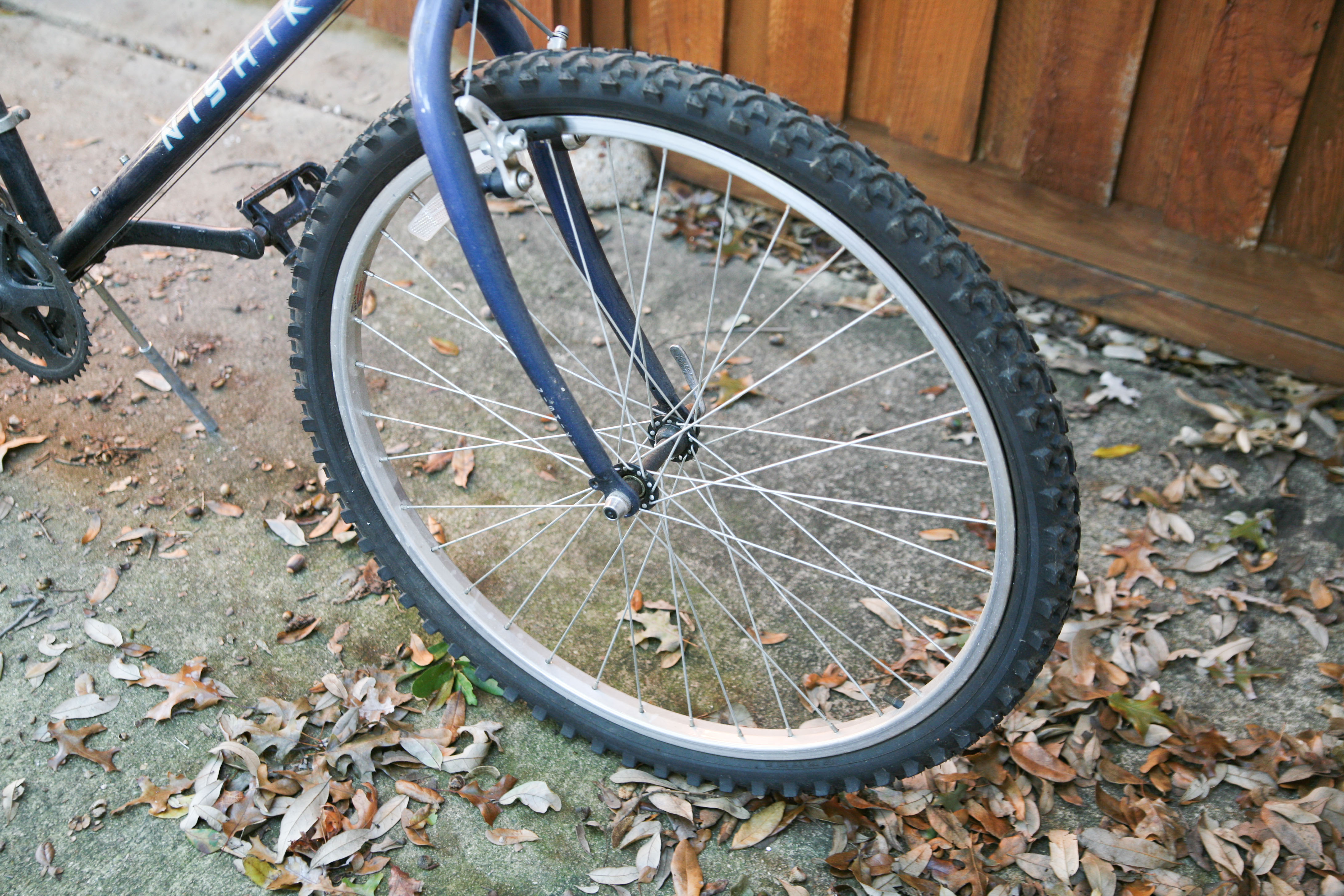 Blue Nishiki "Bravo" Mountain Bike EBTH