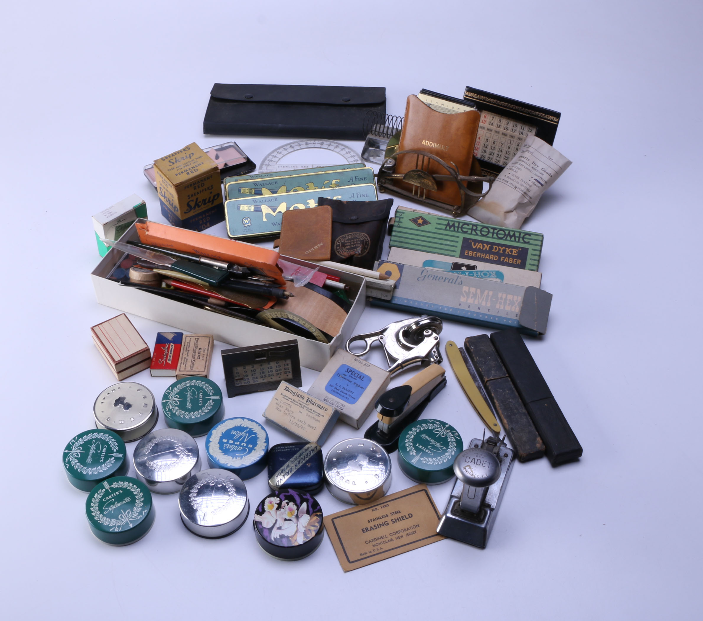 Assortment of Vintage Office Supplies EBTH