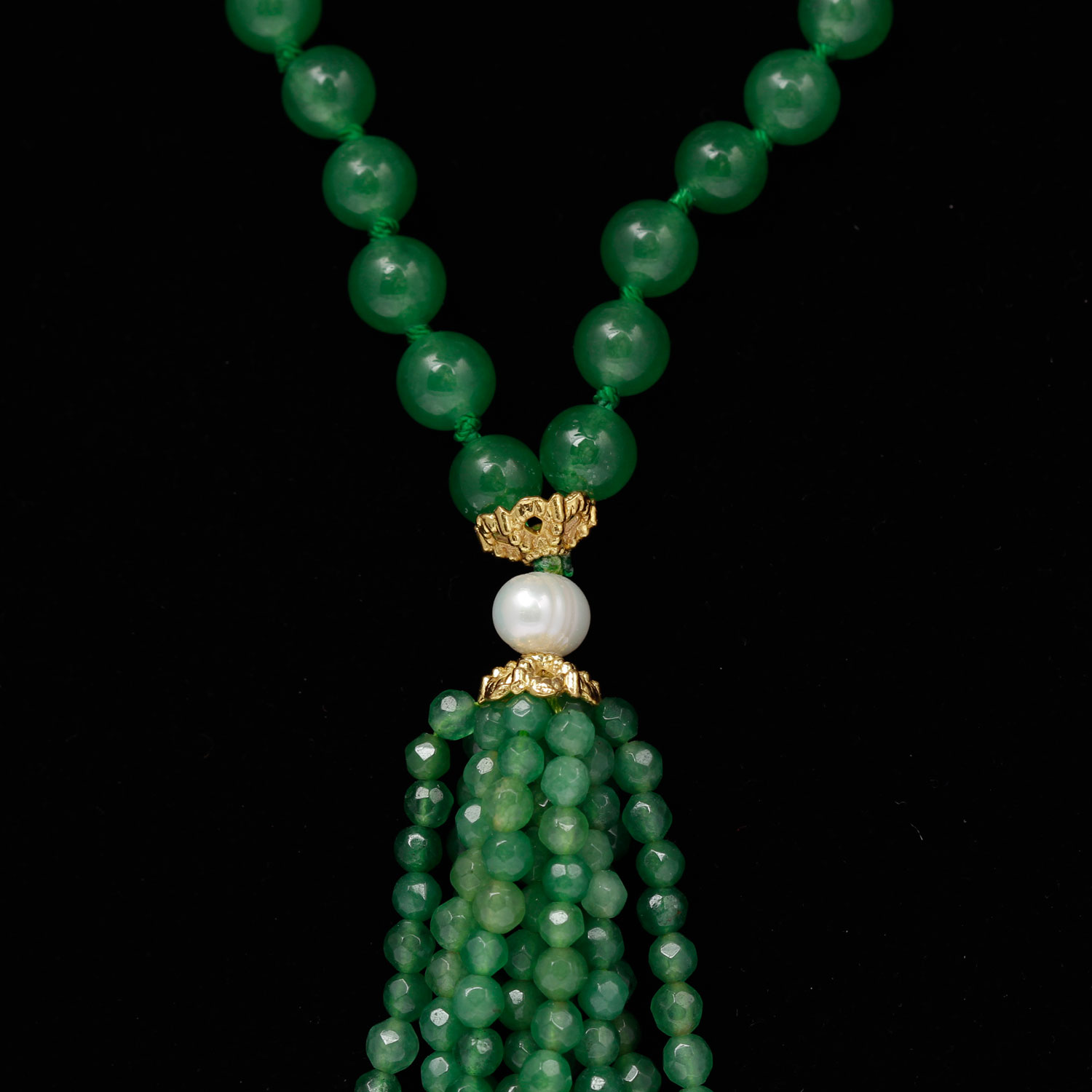 Green Jadeite Bead and Freshwater Pearl Tassel Necklace EBTH