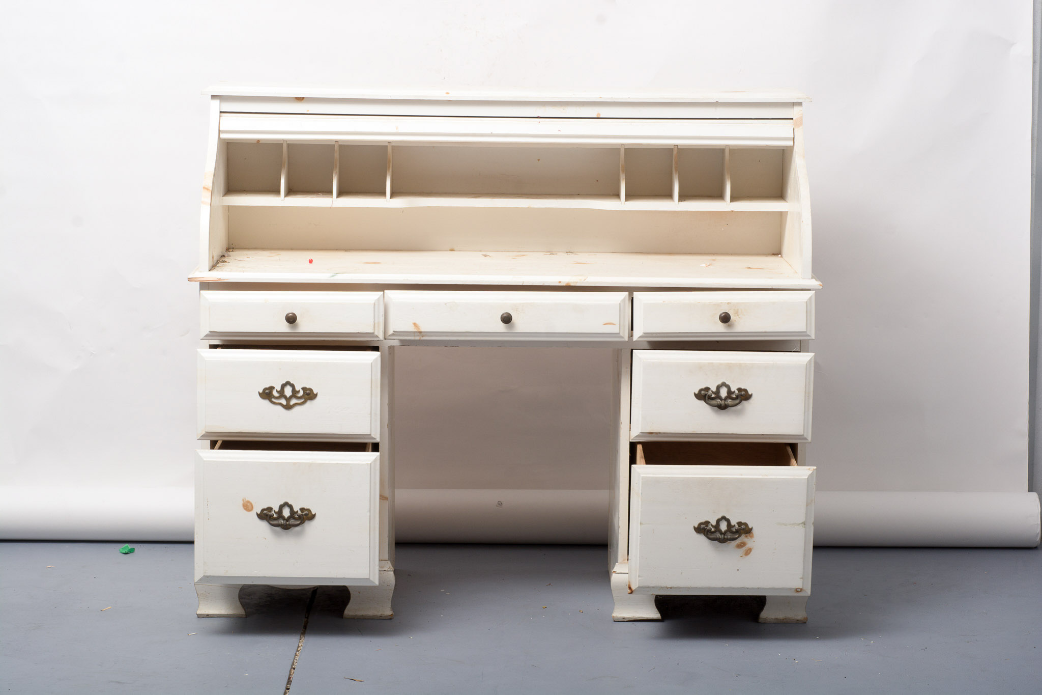 Distressed White Roll Top Desk EBTH