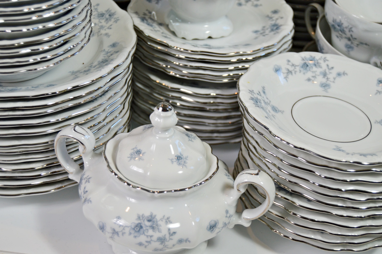 Set of German Johann Haviland "Blue Garland" China Dinnerware EBTH