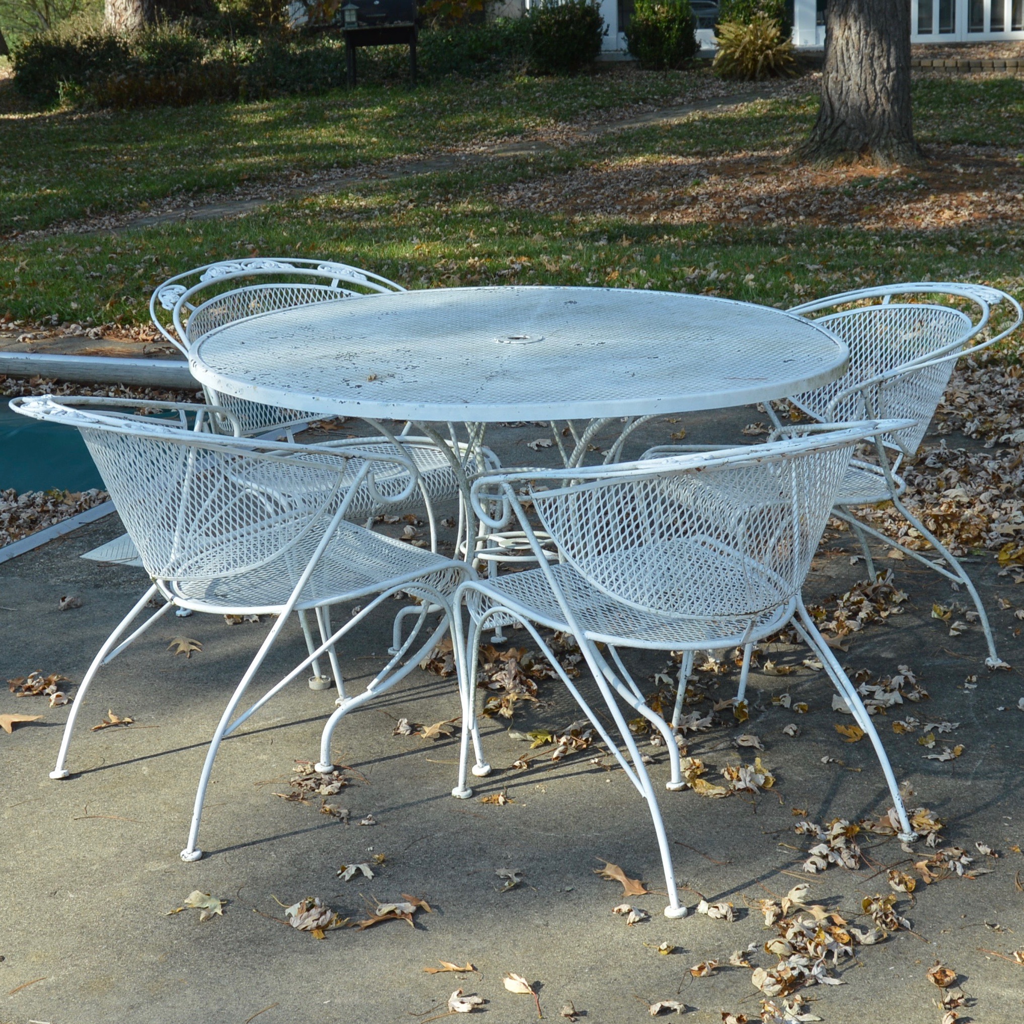 Outdoor Metal Dining Table and Chairs EBTH