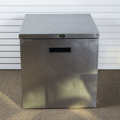 Randell 9404F-7M Mini Freezer Randell 9404F-7M Mini Freezer