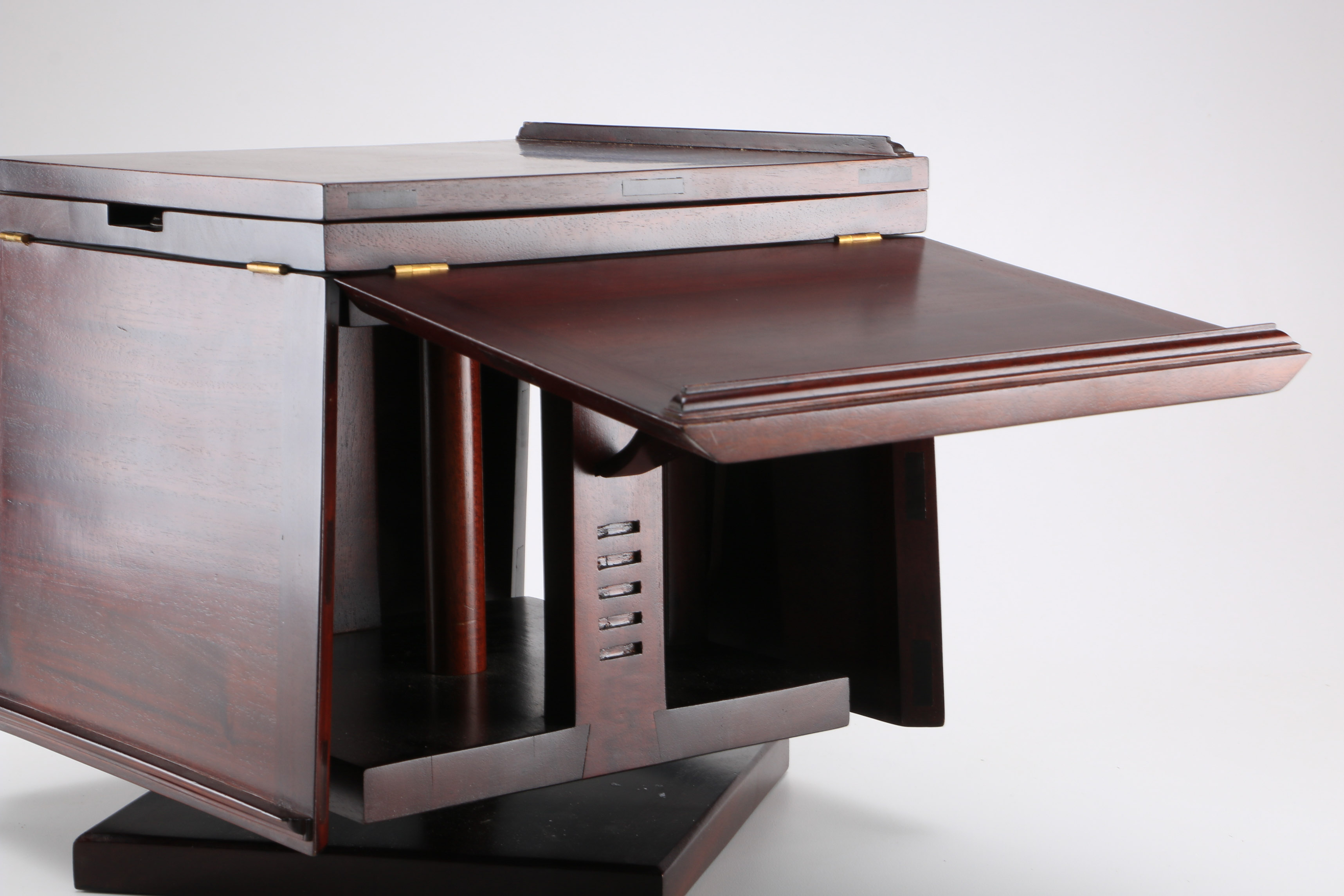 Monticello Revolving Bookstand EBTH