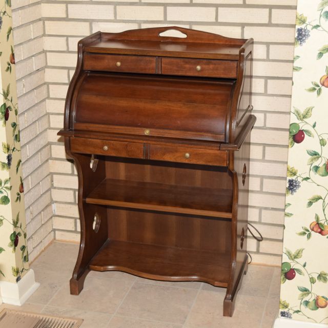 National Mt Airy Walnut Secretary Ebth