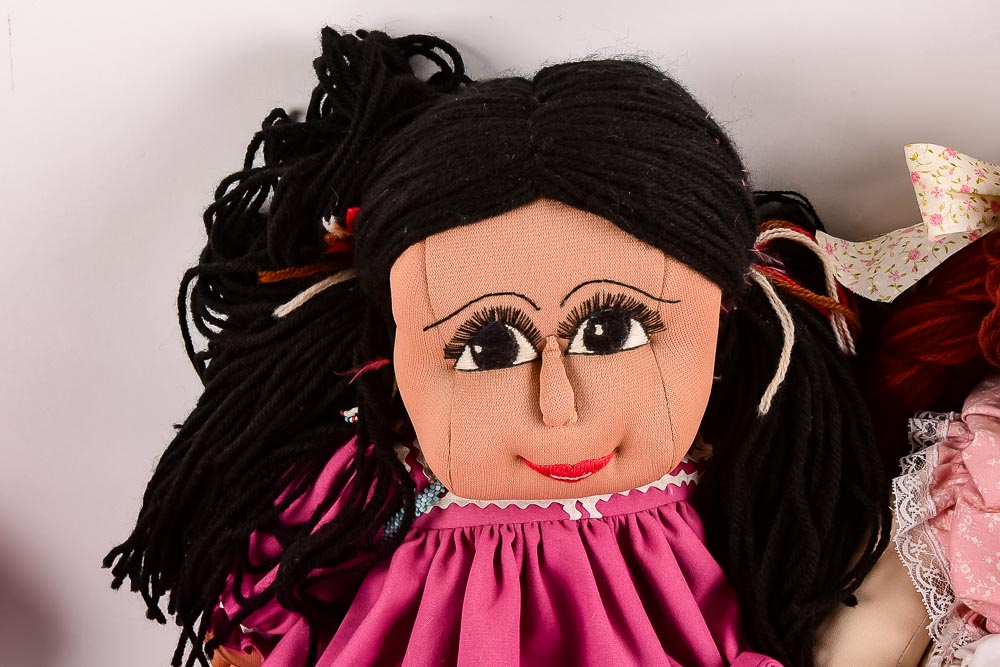 Plus Yarn Hair Dolls EBTH