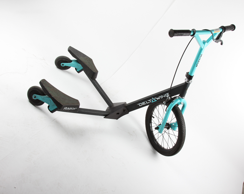 Blue Delta Wing Razor Scooter EBTH