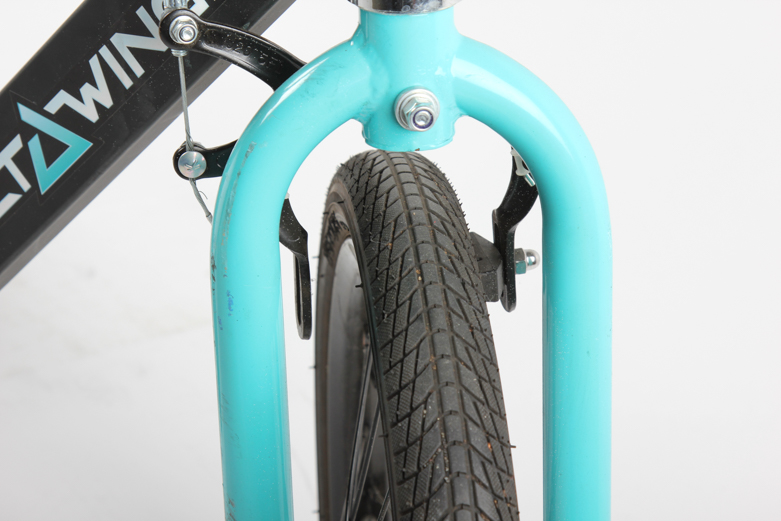 Blue Delta Wing Razor Scooter EBTH