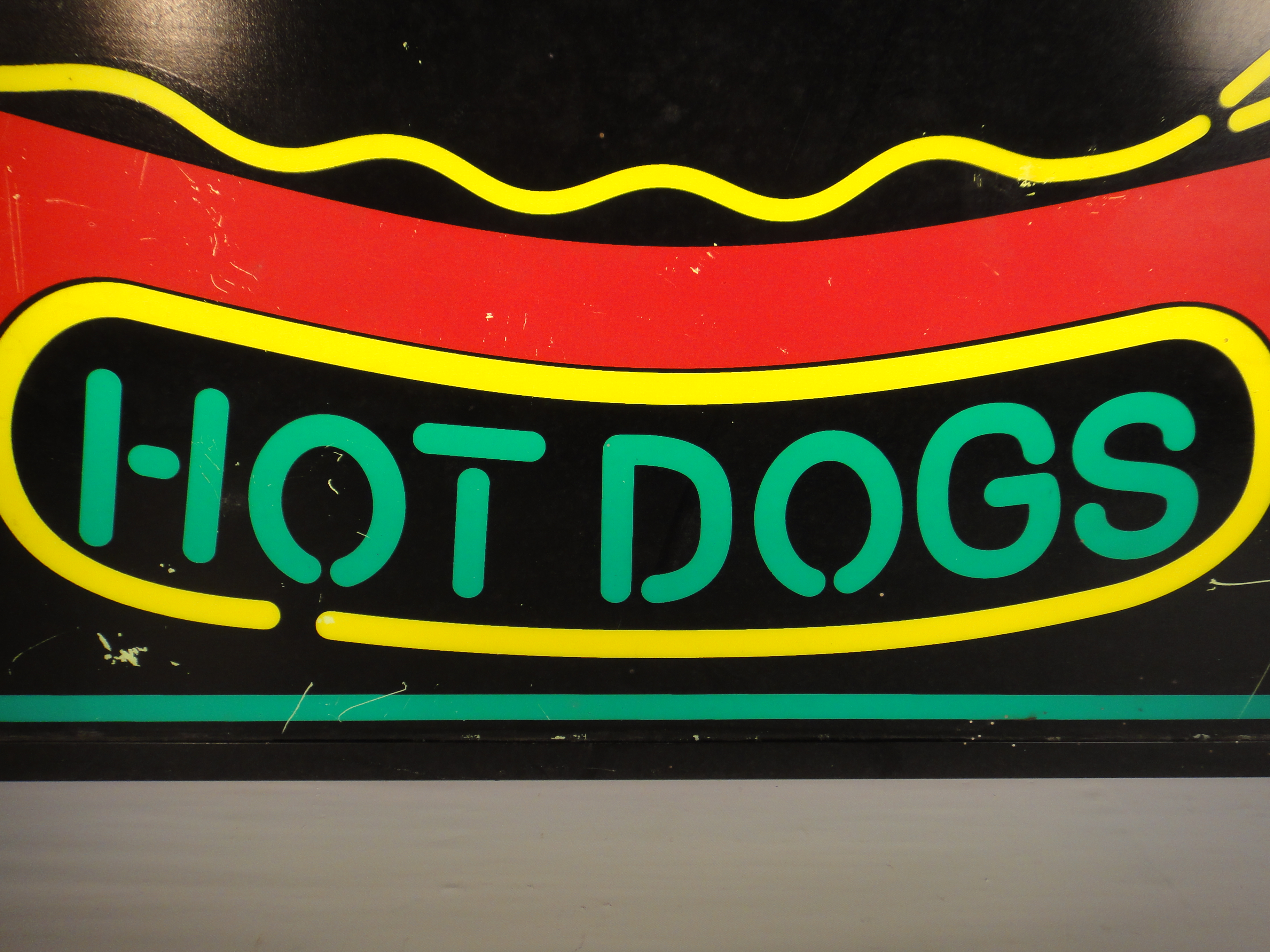Vintage Kahn's Hot Dogs Neon Lighted Sign EBTH