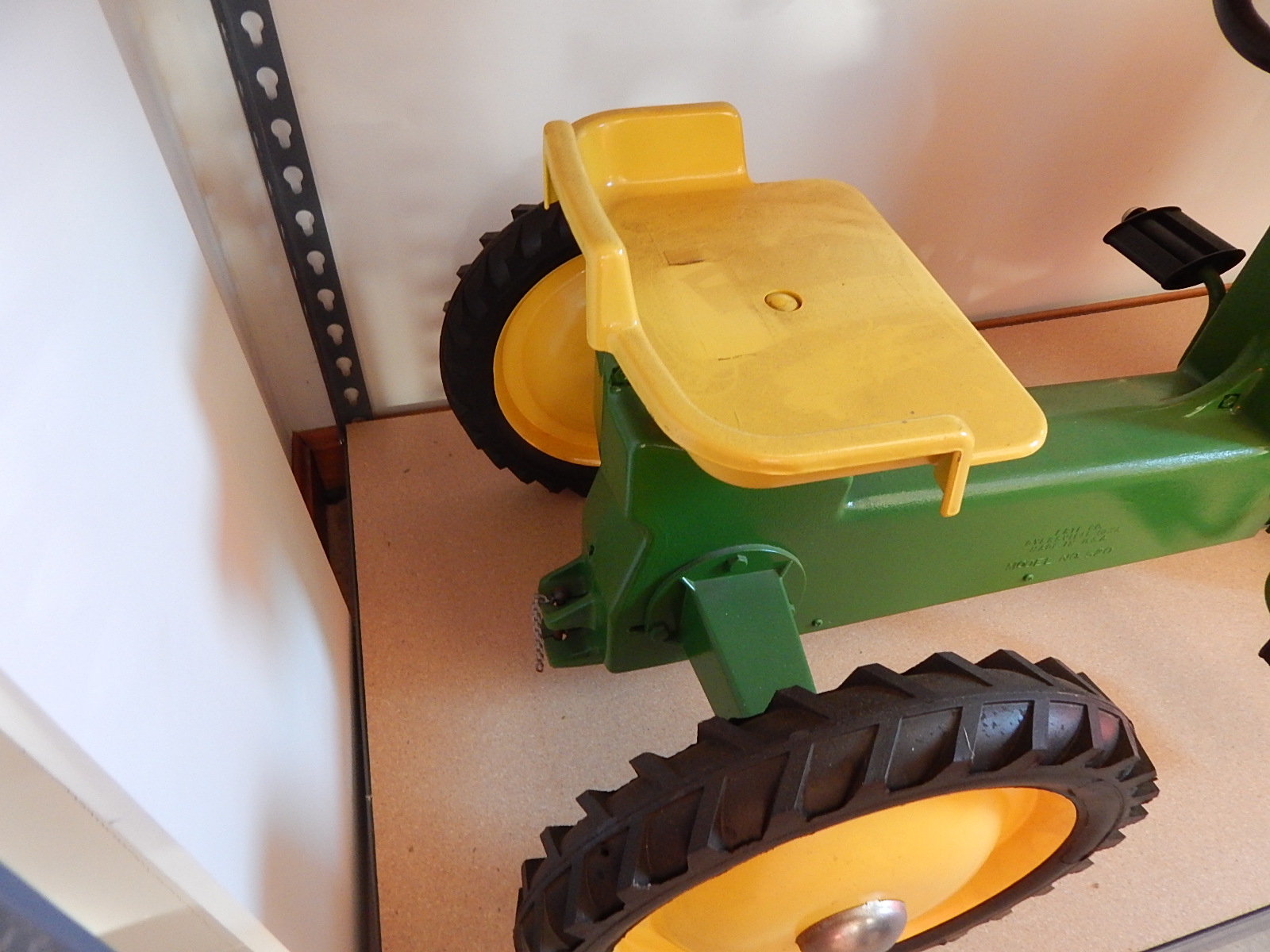 ERTL John Deere Model 520 Pedal Tractor EBTH