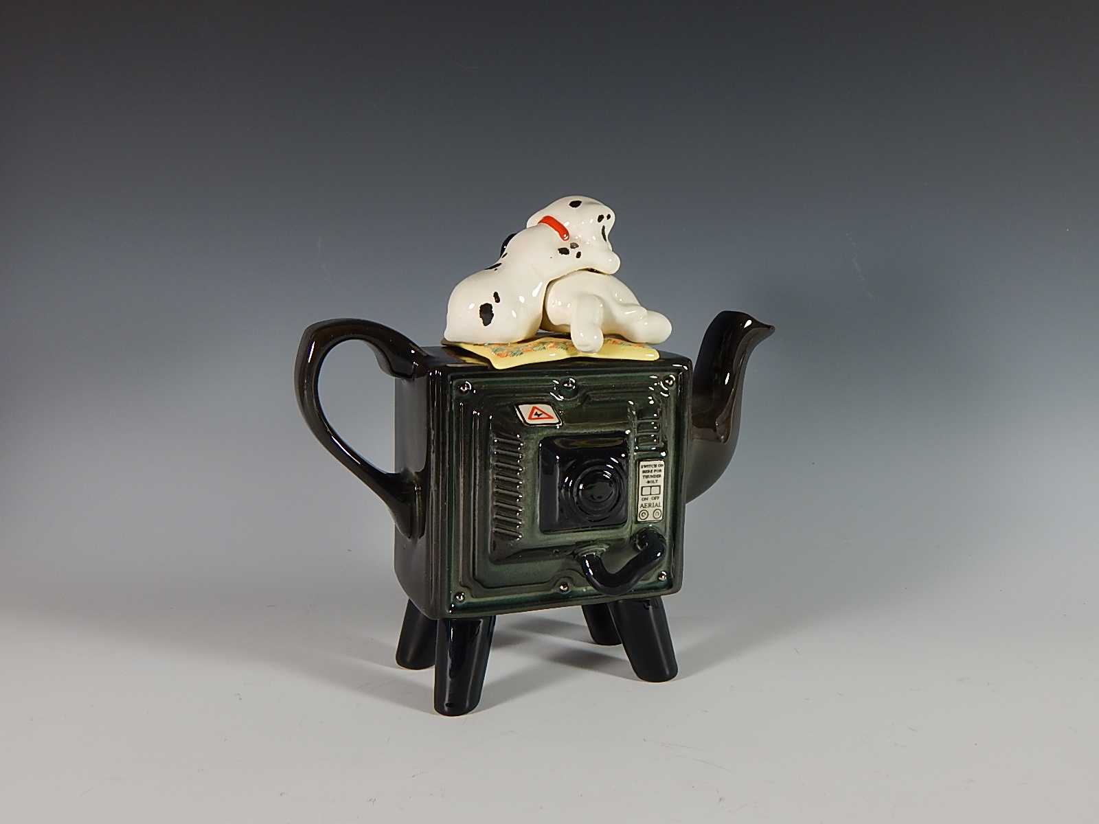 Cardew Disney '101 Dalmatians' Teapot EBTH
