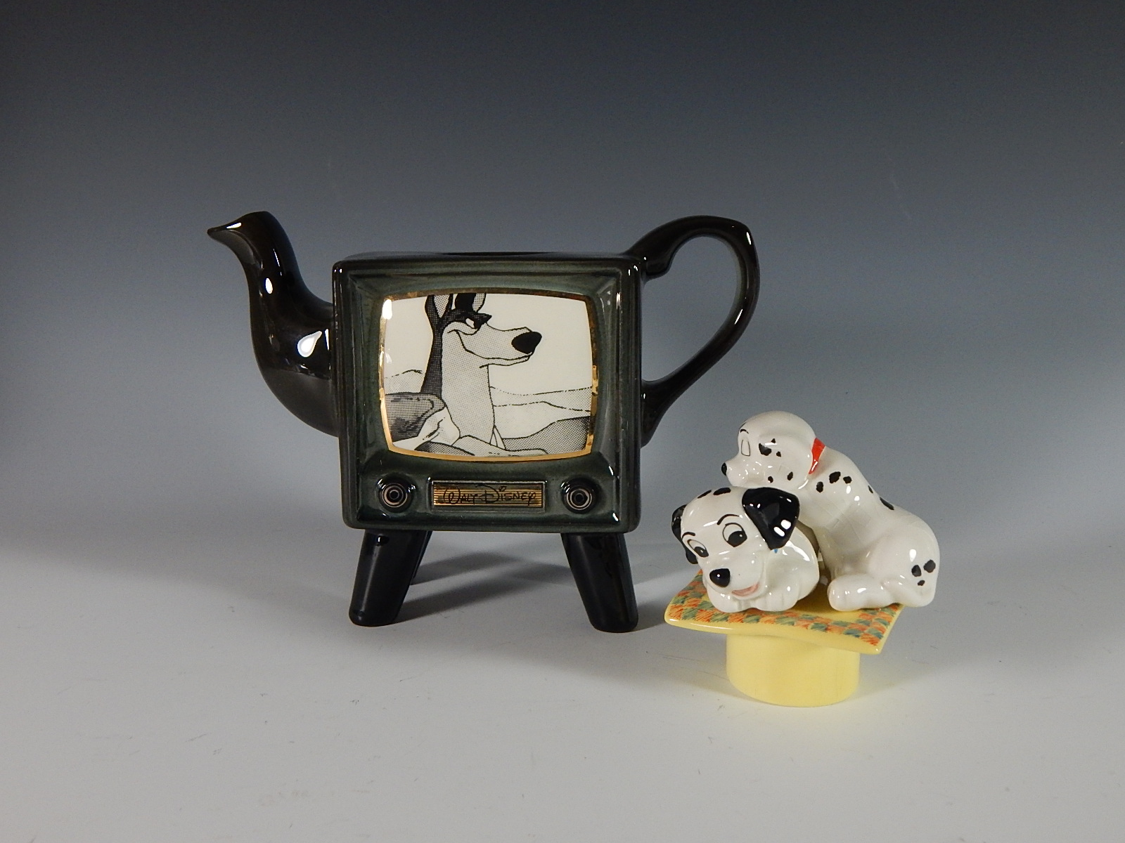 Cardew Disney '101 Dalmatians' Teapot EBTH