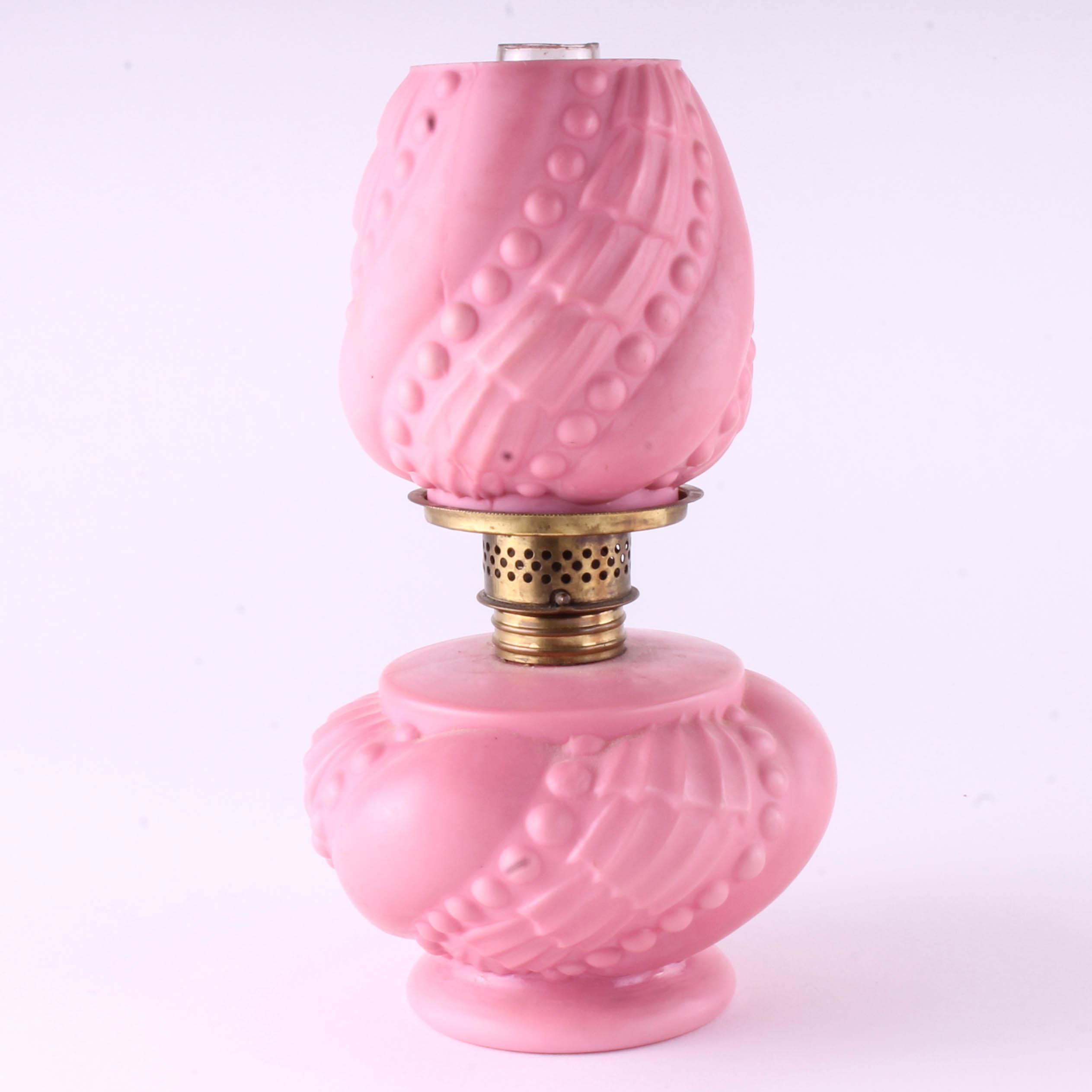 Pair of Vintage Pink Ceramic Oil Lamps EBTH