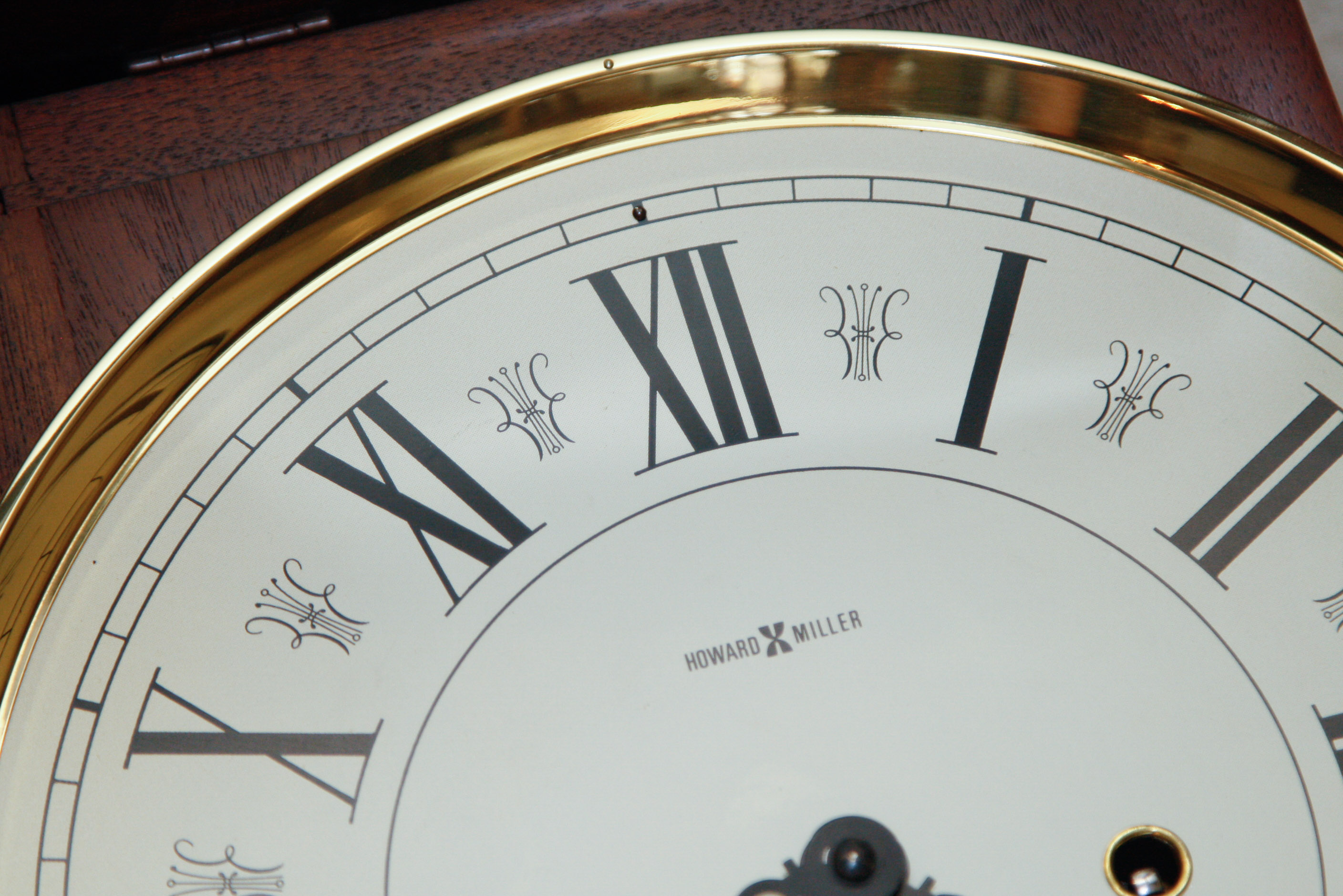 Howard Miller No. 140 Westminster Chiming Wall Clock EBTH