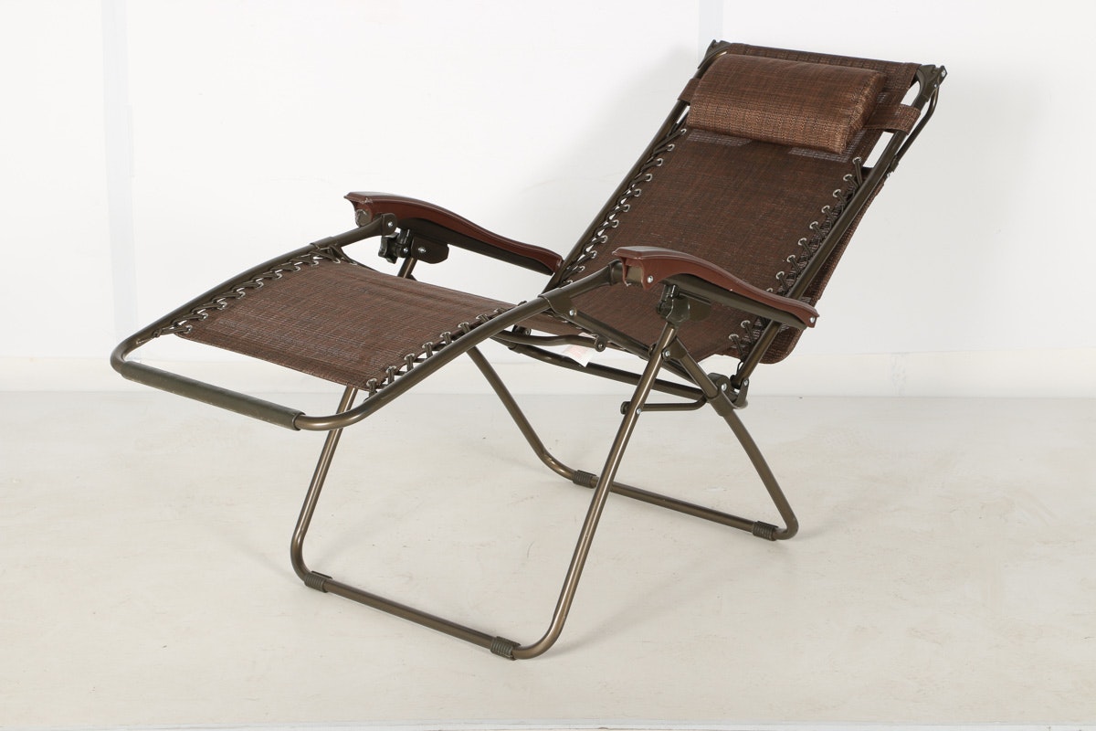 Wilson & Fisher Anti-Gravity Chair with Canopy EBTH Wilson & Fisher Anti-Gravity Chair with Canopy EBTH