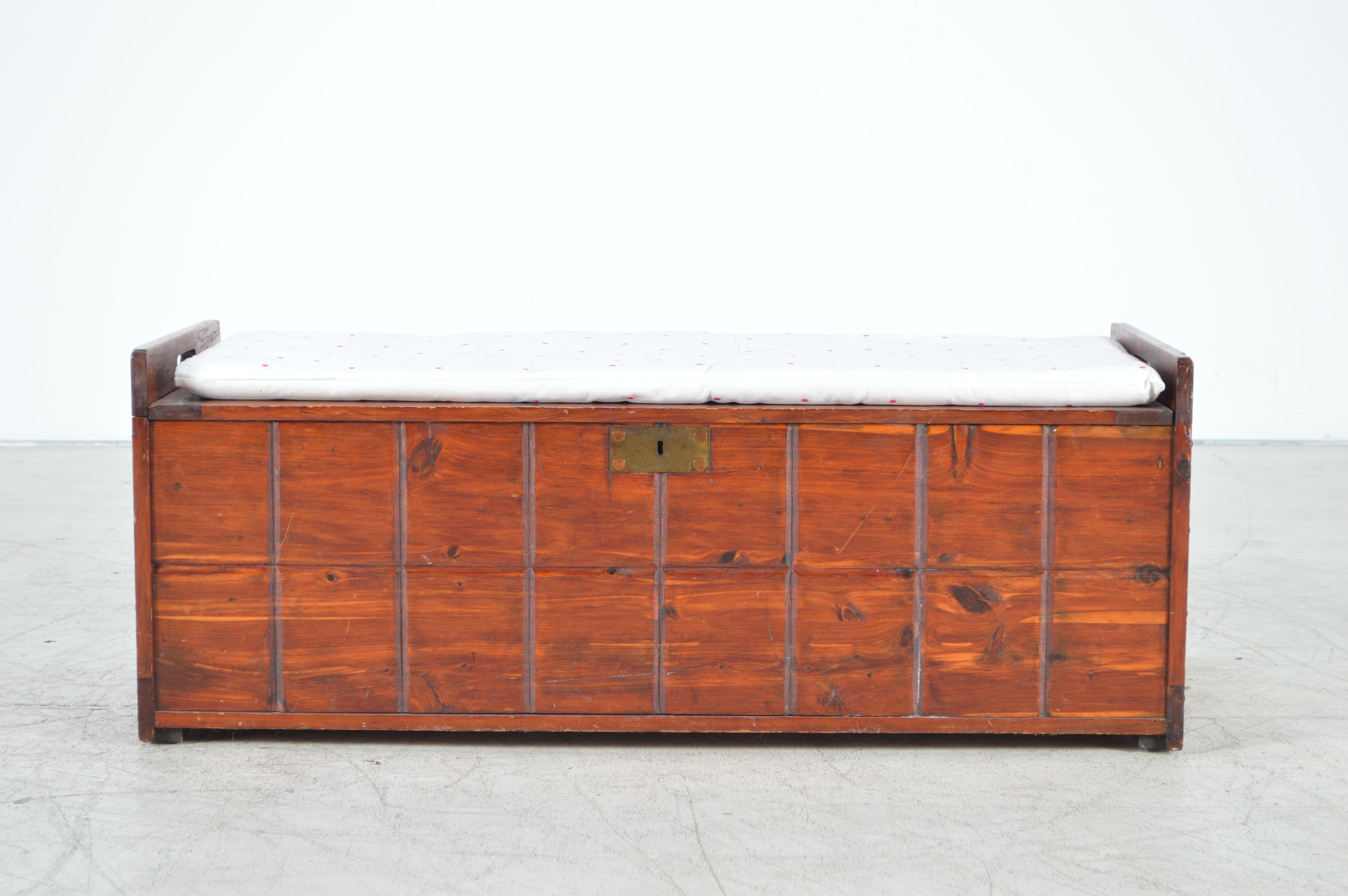 Vintage Cedar Chest Bench with Upholstered Cushion EBTH
