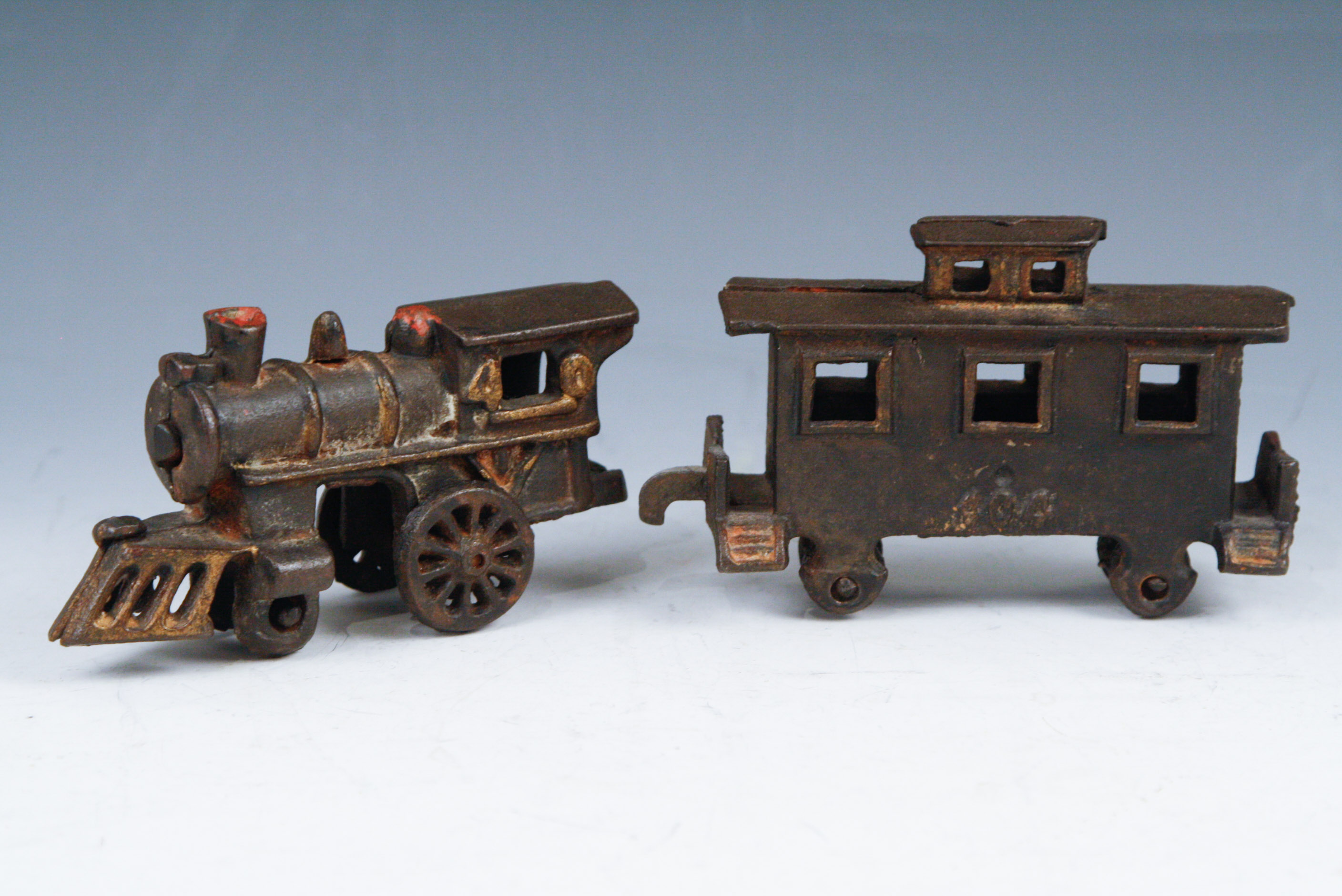 Antique Cast Iron Train Engine and Caboose EBTH