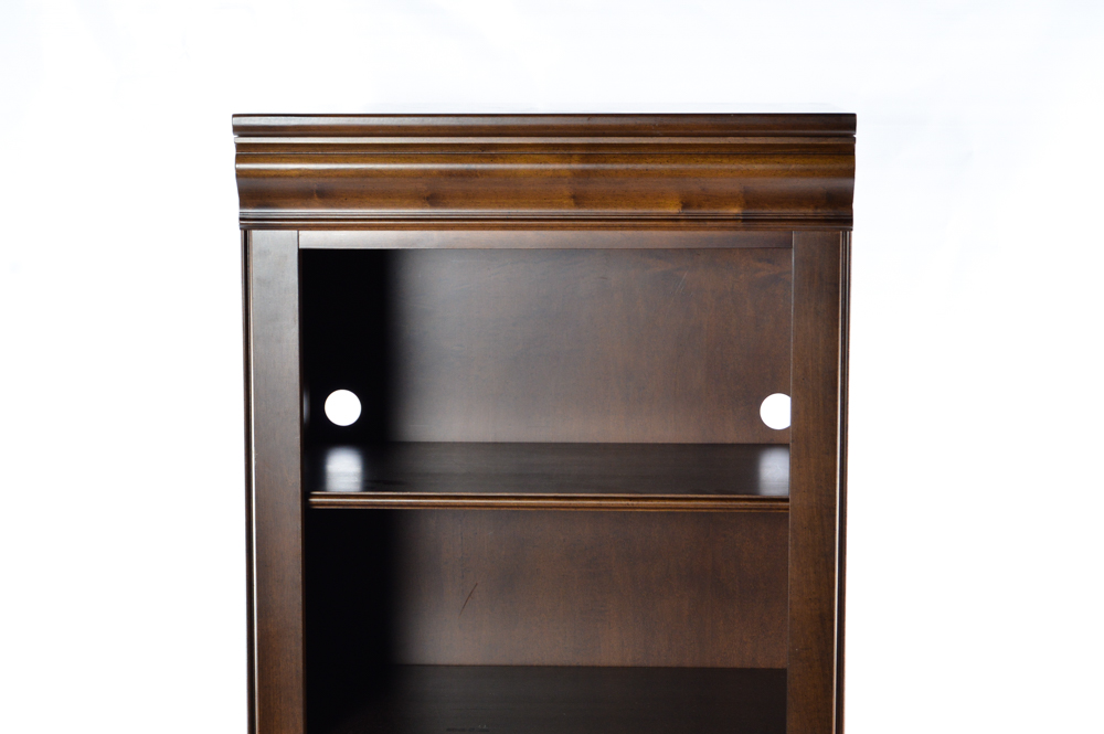 Thomas Kincaid Wood Upright Bookshelf EBTH