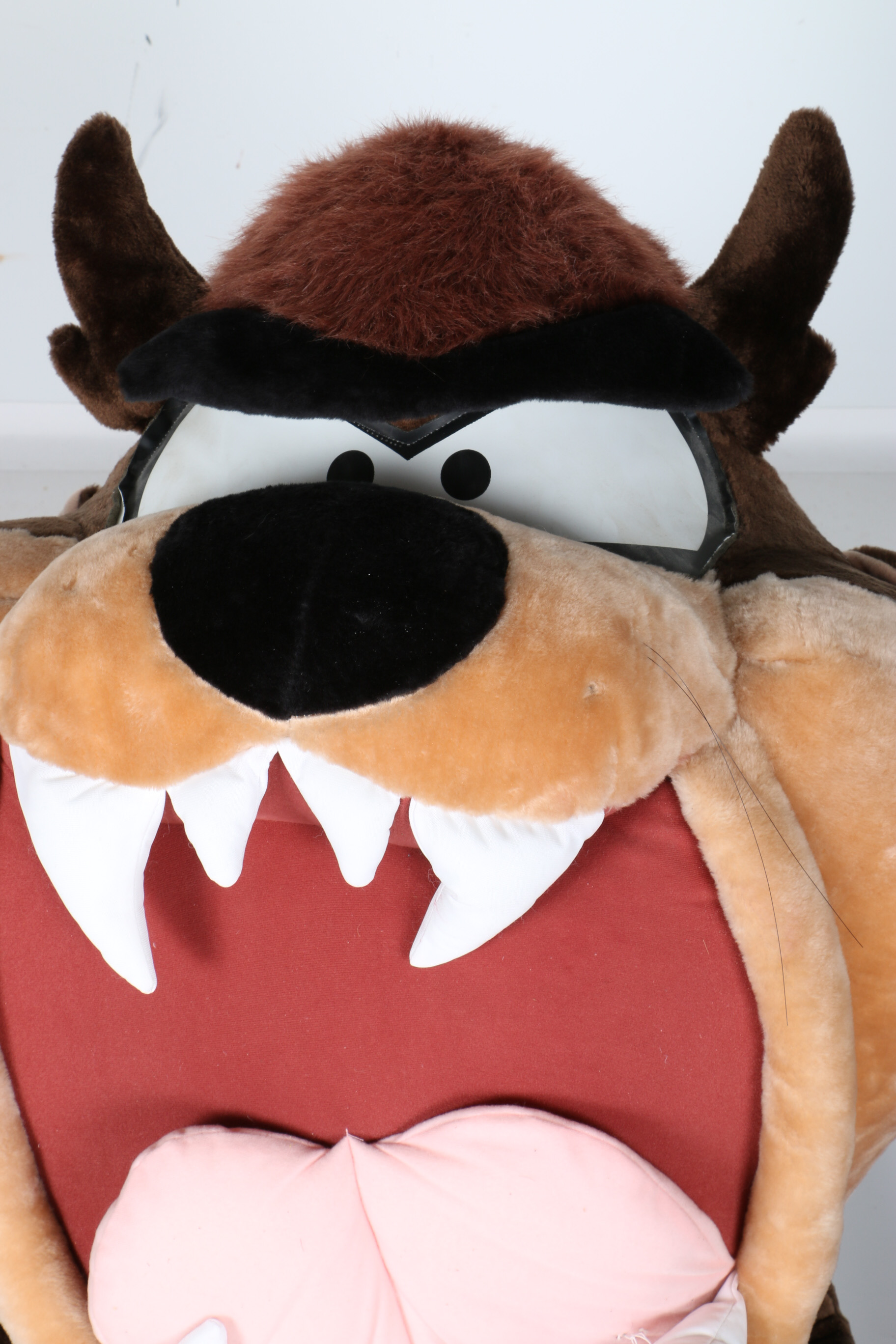 Giant Plush Tasmanian Devil from Looney Tunes | EBTH