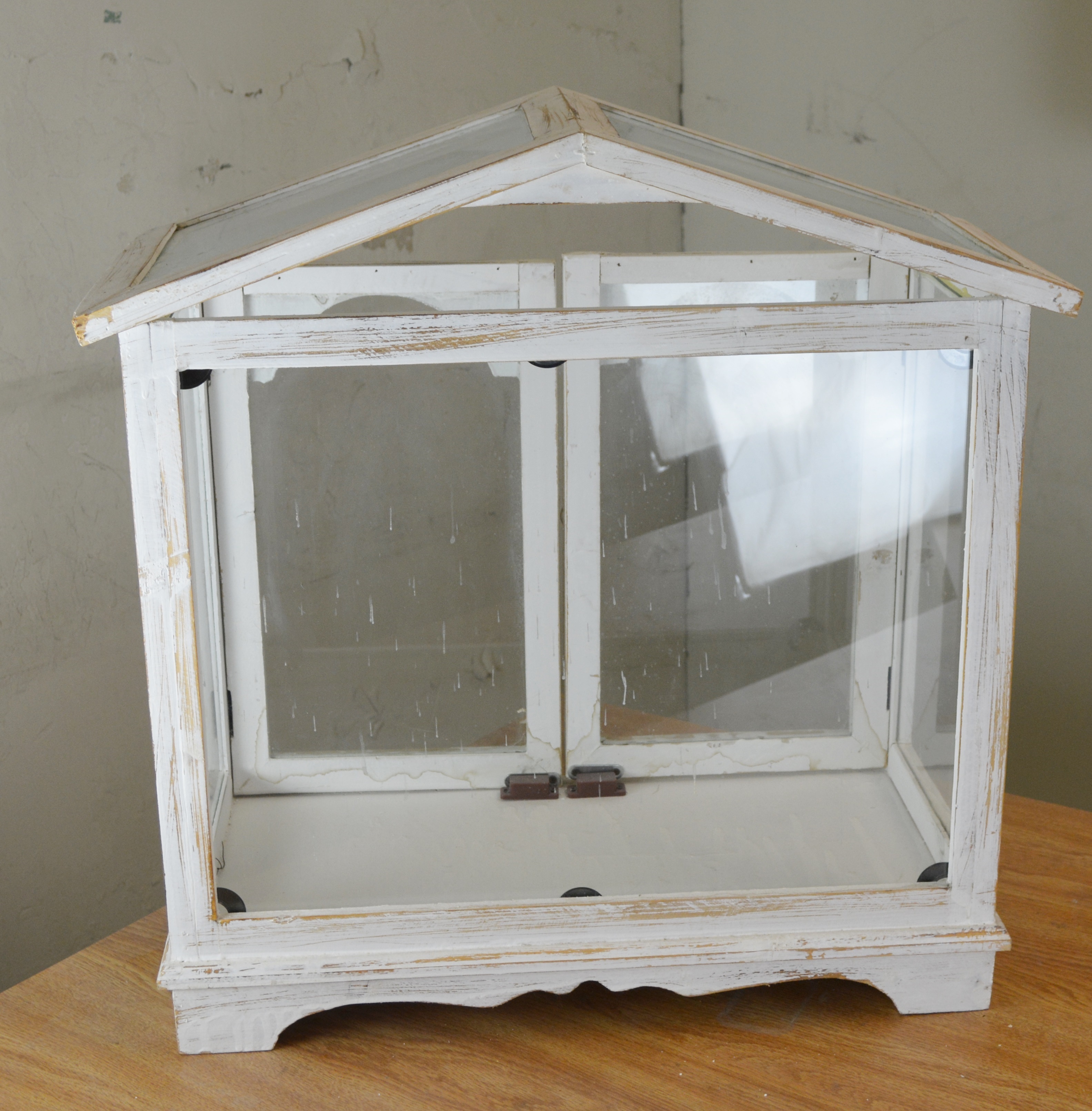 White Wash Table Top Wood Display Case EBTH