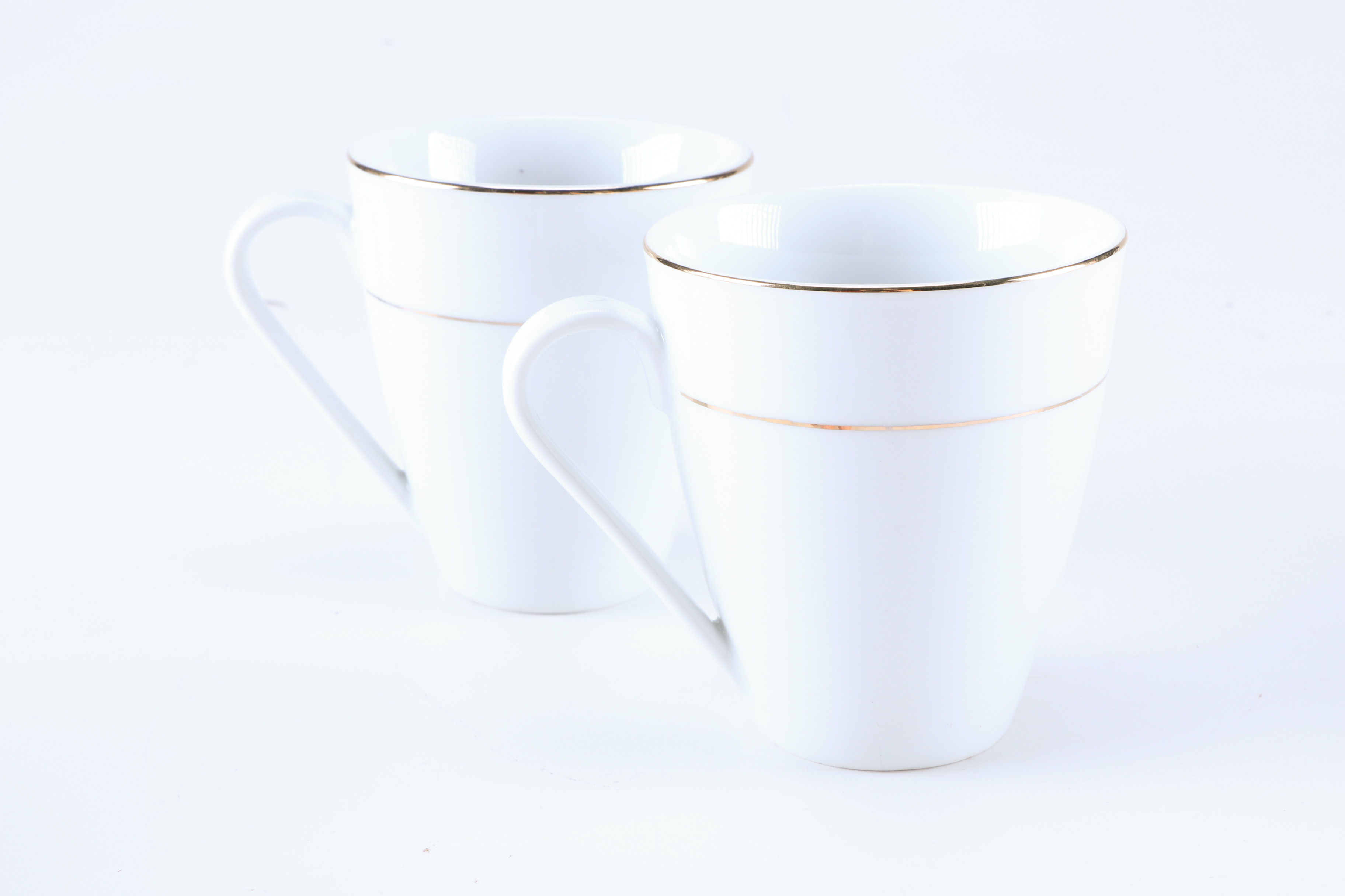 Large Set of Essential Home Dinnerware EBTH